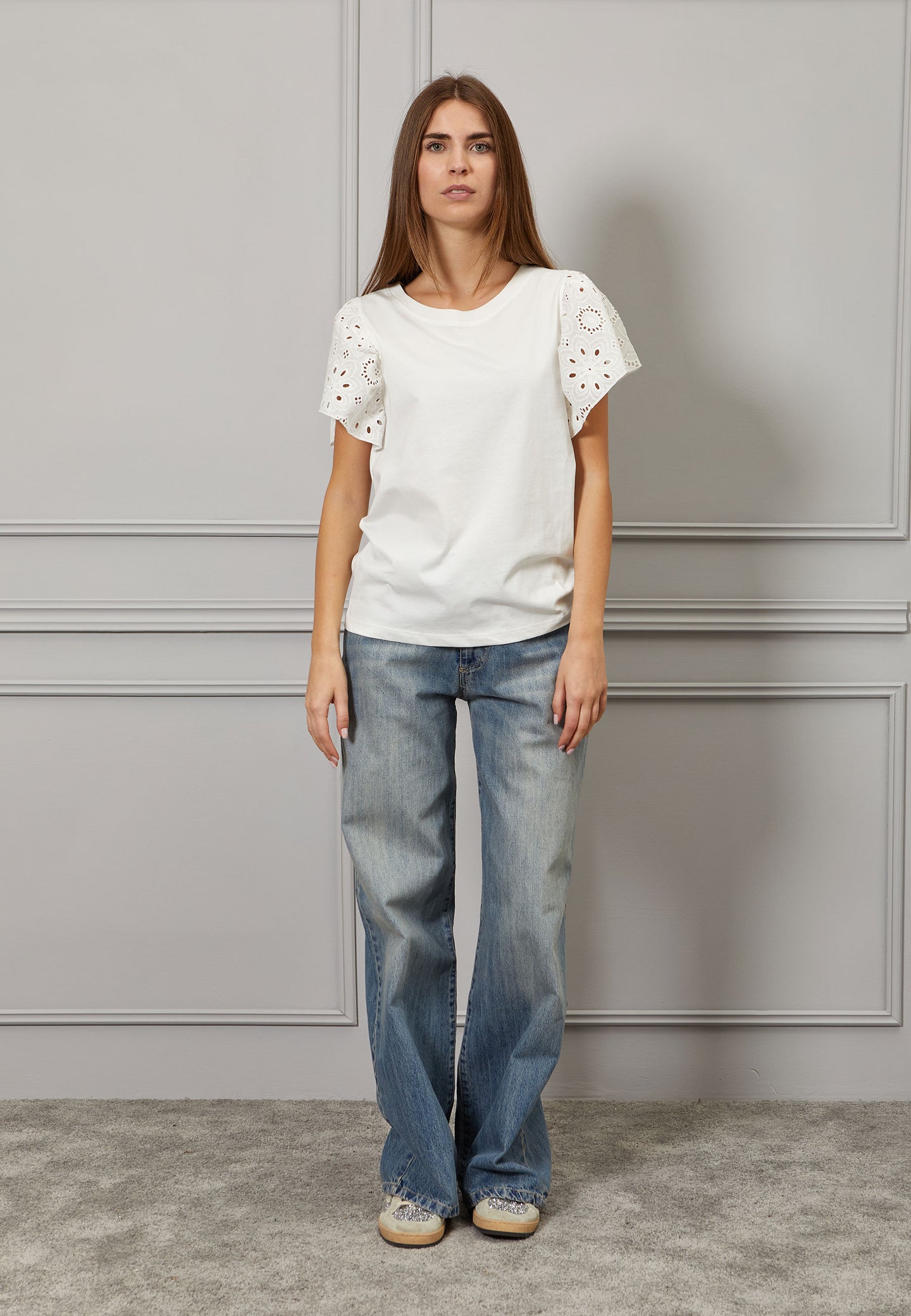 T-shirt maniche sangallo