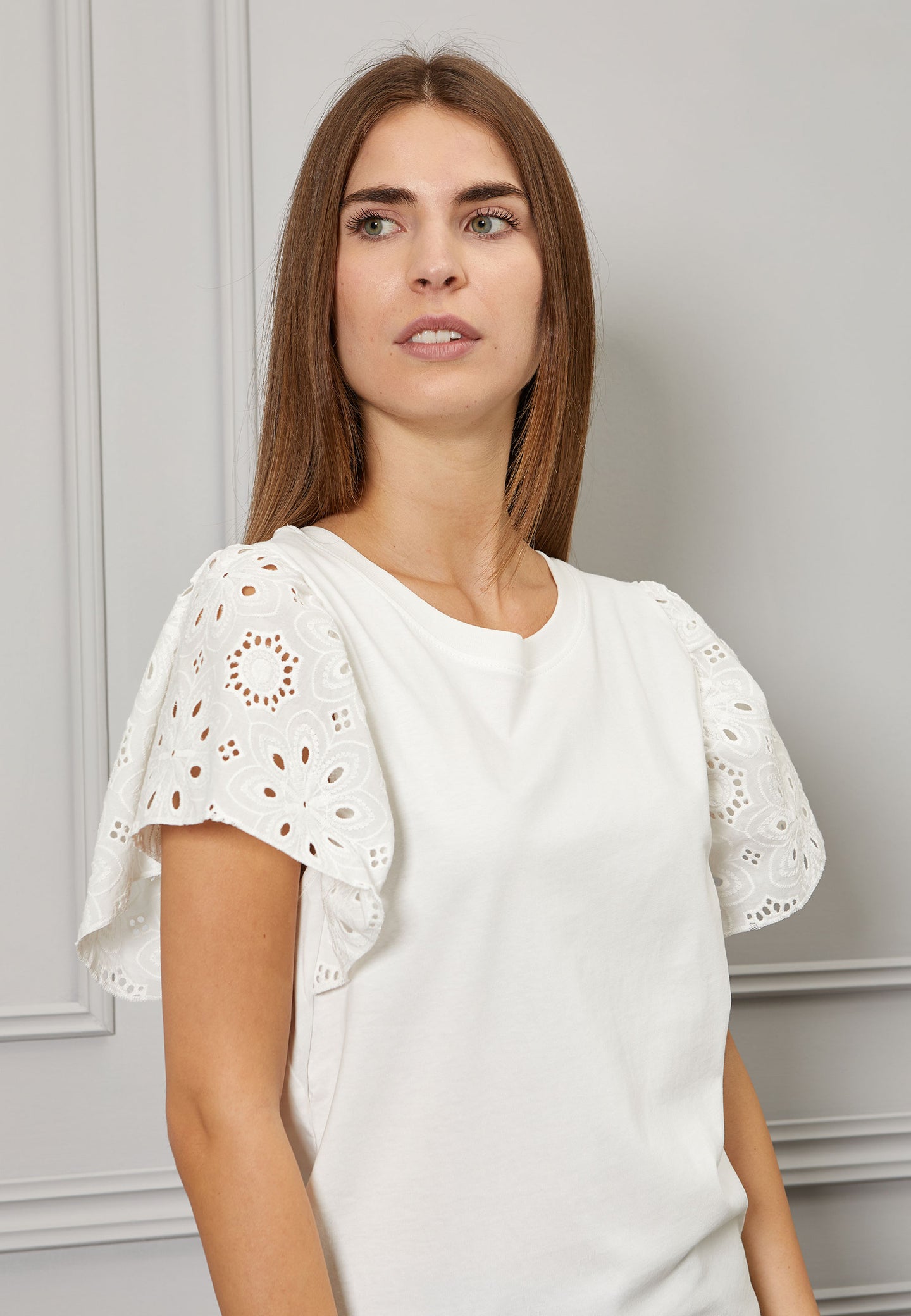 T-shirt maniche sangallo