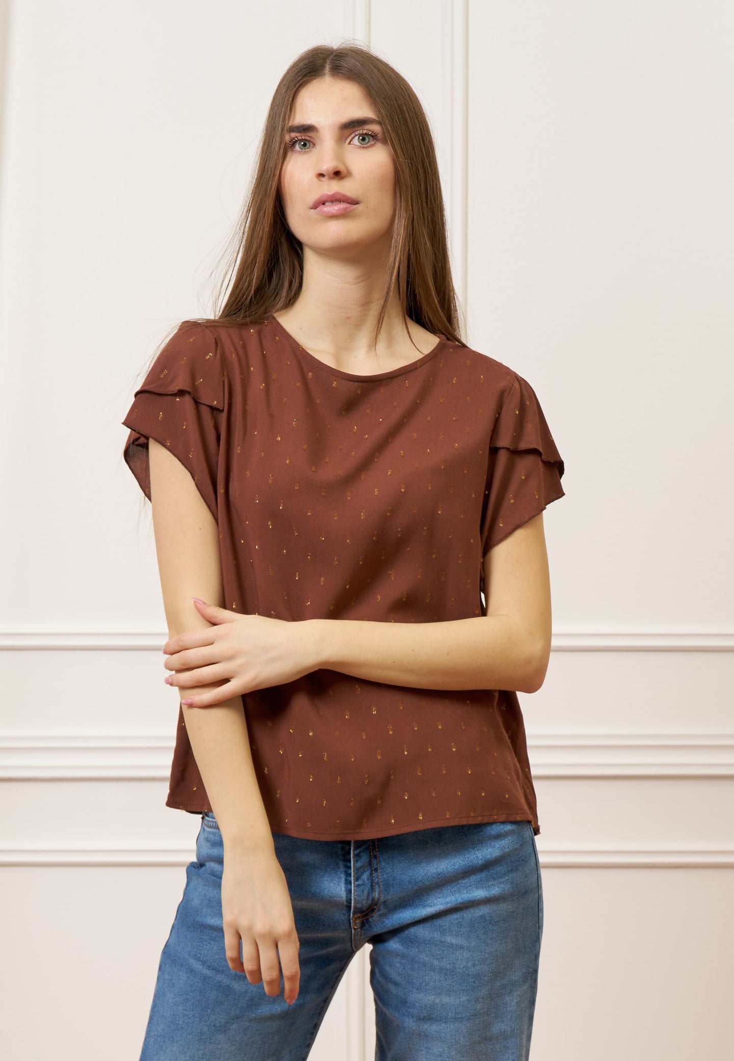 Blusa con maniche a petalo