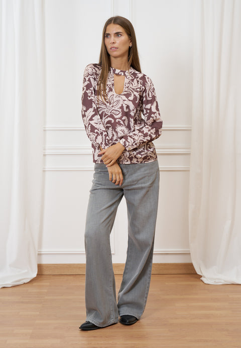 Blusa fantasia scollo a goccia