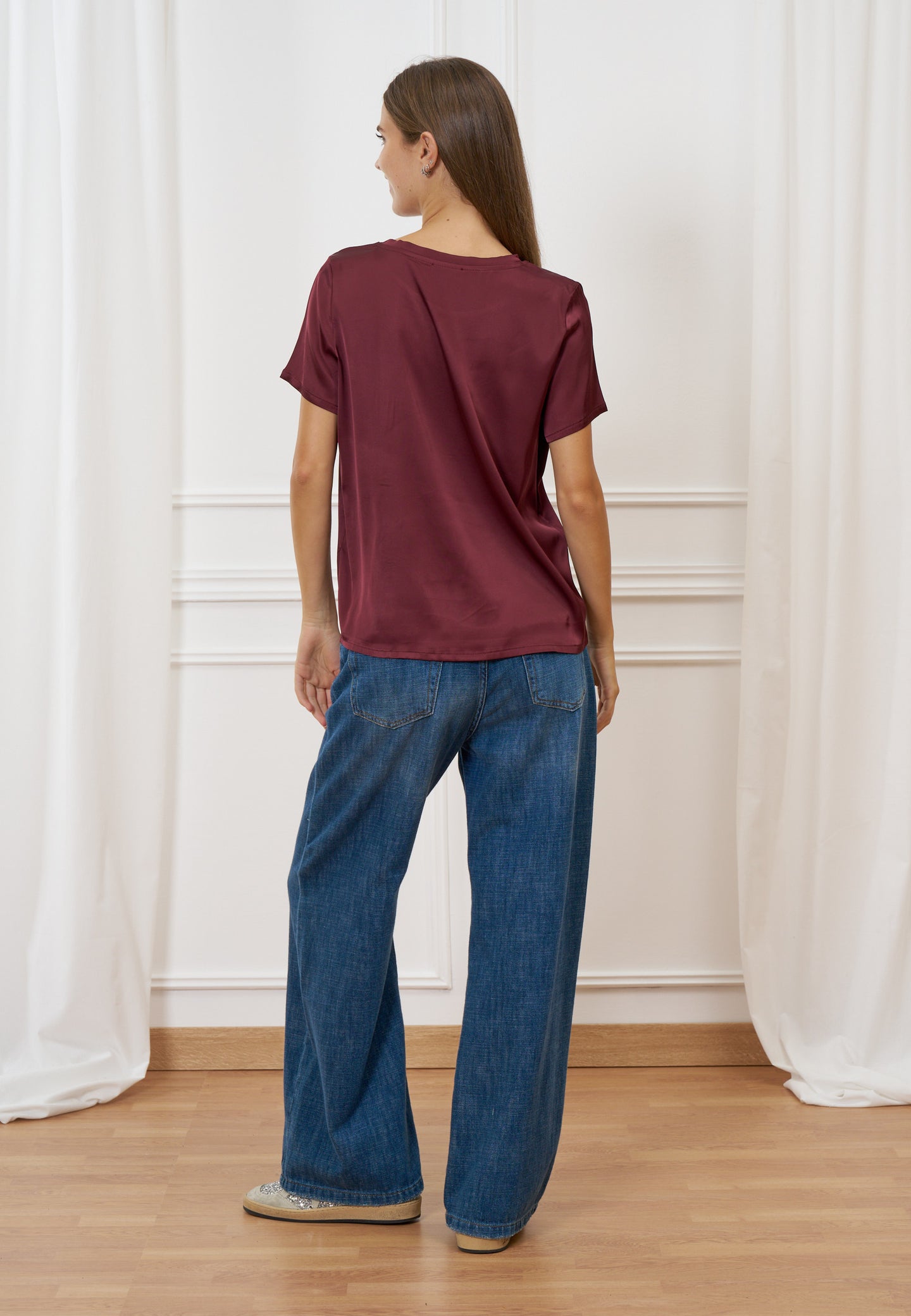 Blusa in raso a manica corta