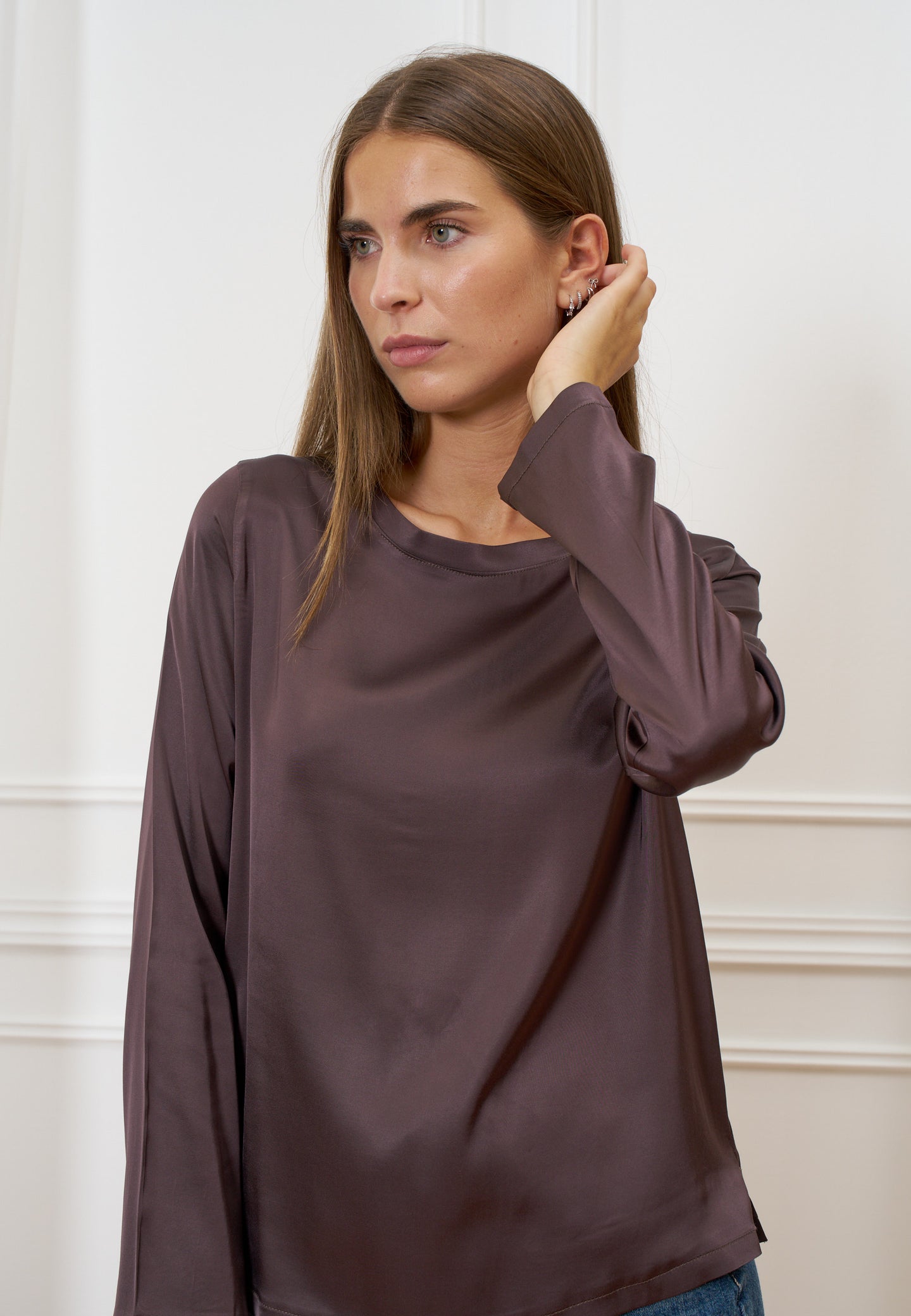 Blusa in raso a manica lunga
