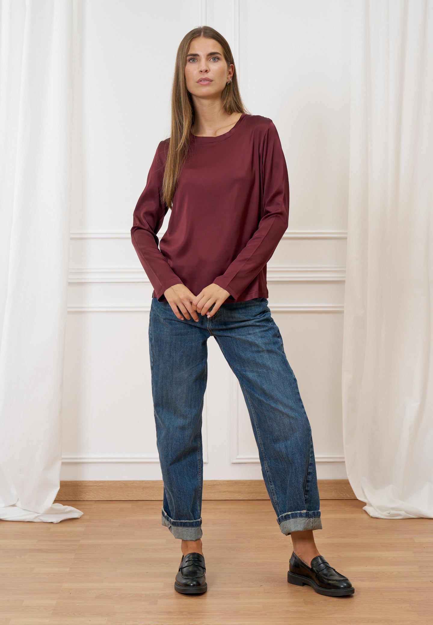 Blusa in raso a manica lunga