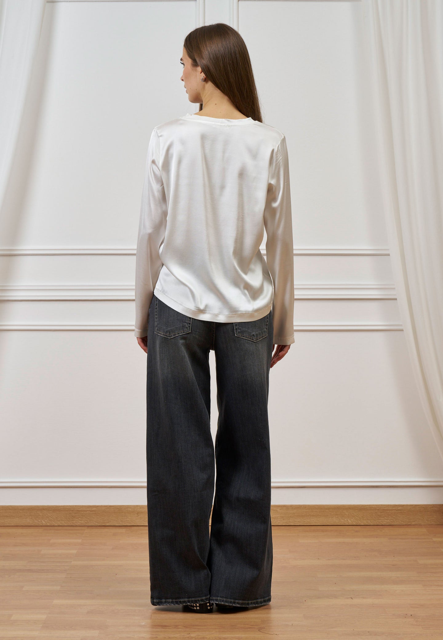 Blusa raso scollo a v