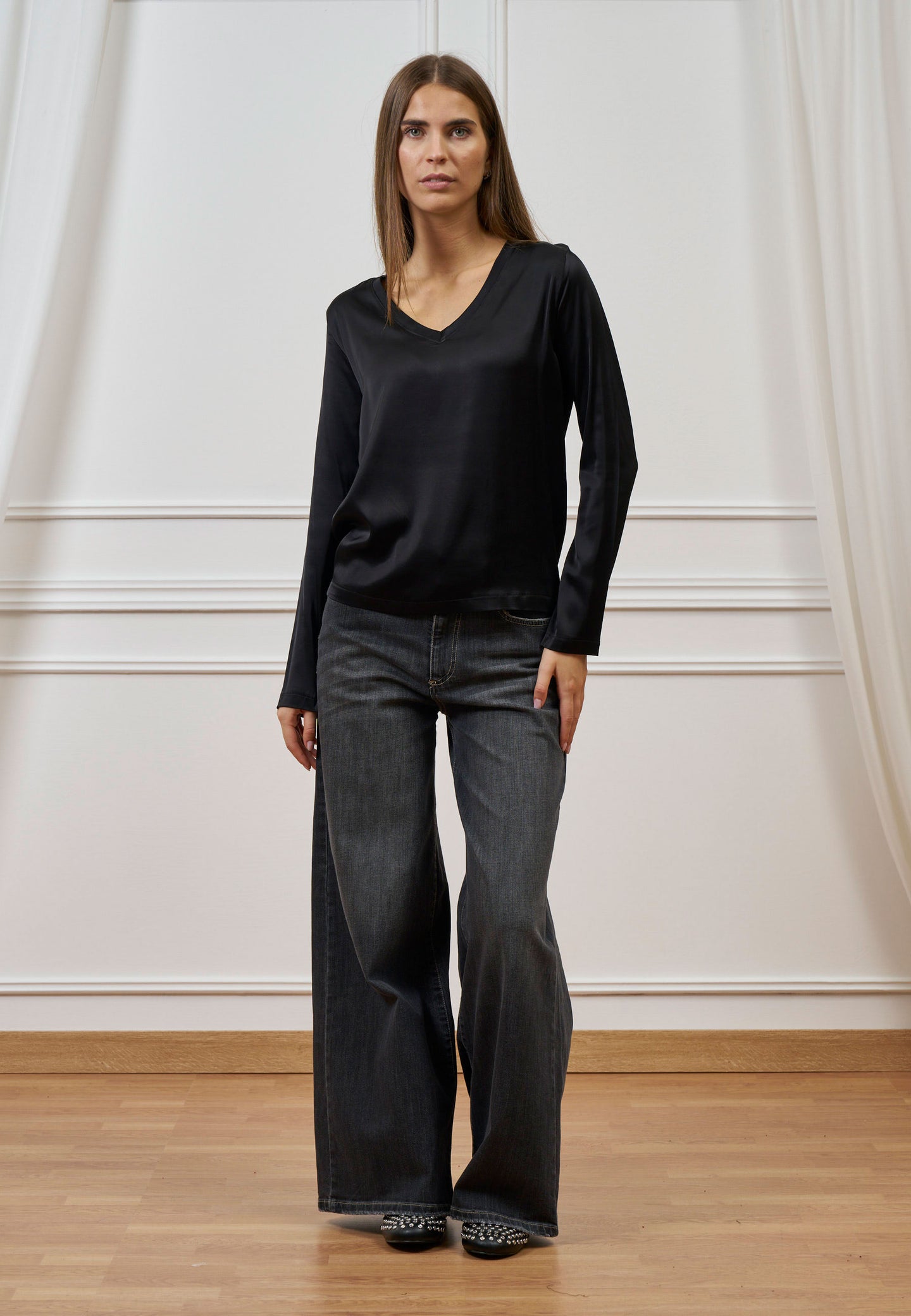 Blusa raso scollo a v