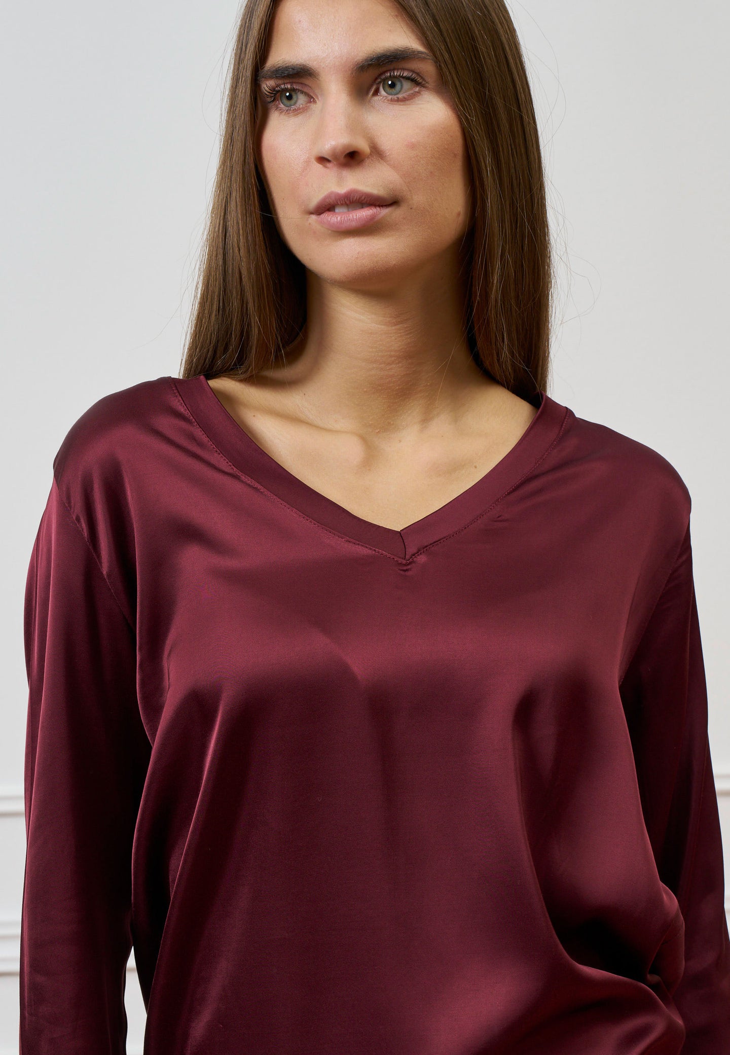 Blusa raso scollo a v