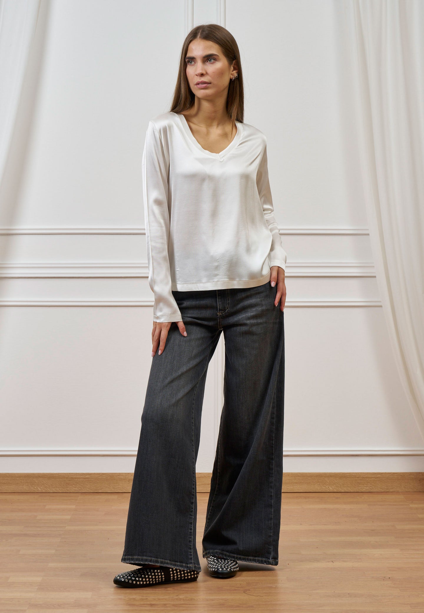 Blusa raso scollo a v