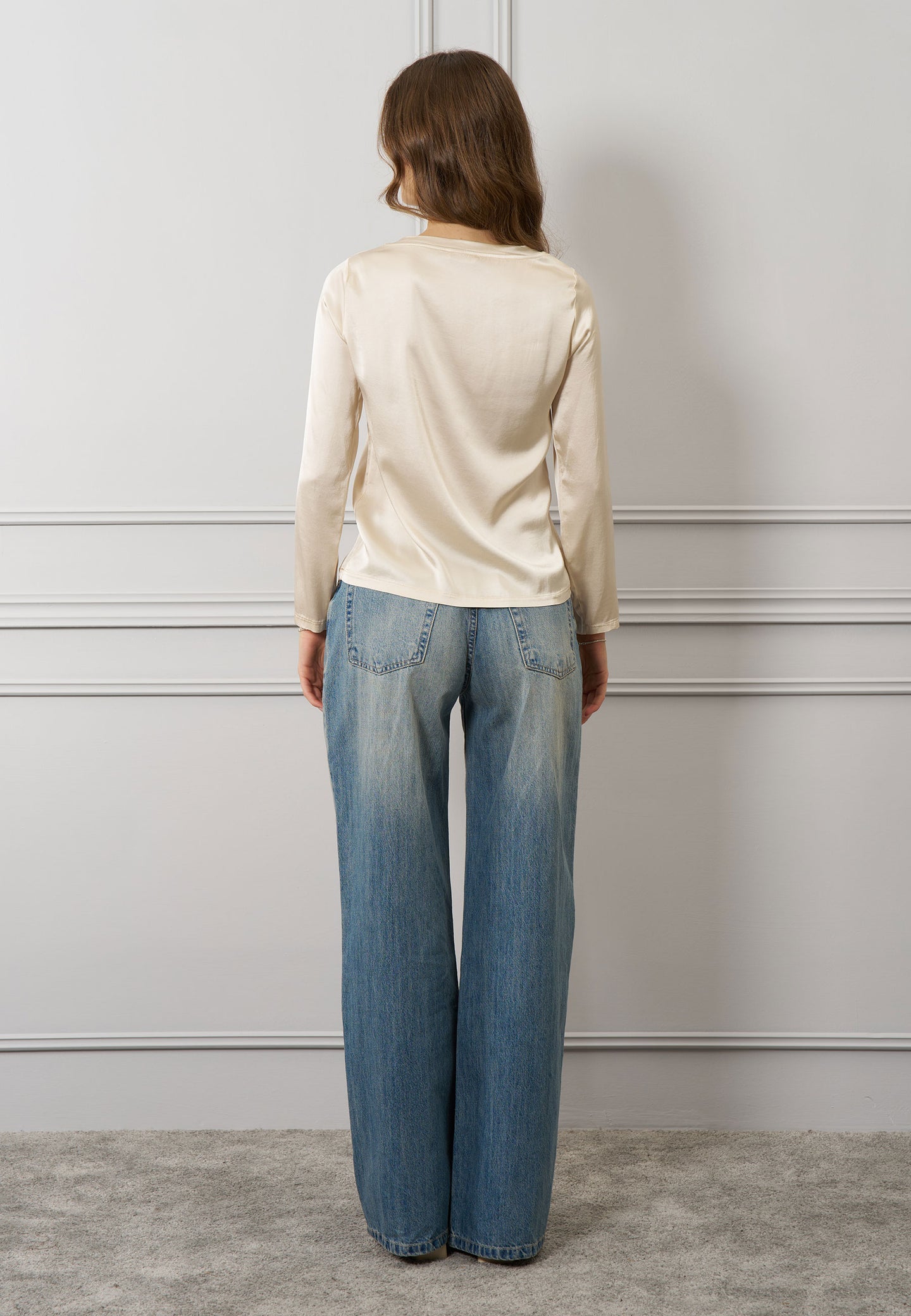 Blusa raso stretch manica lunga