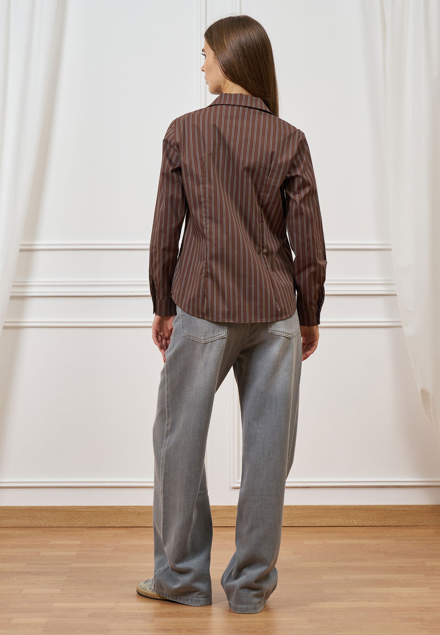 Camicia a righe sfiancata