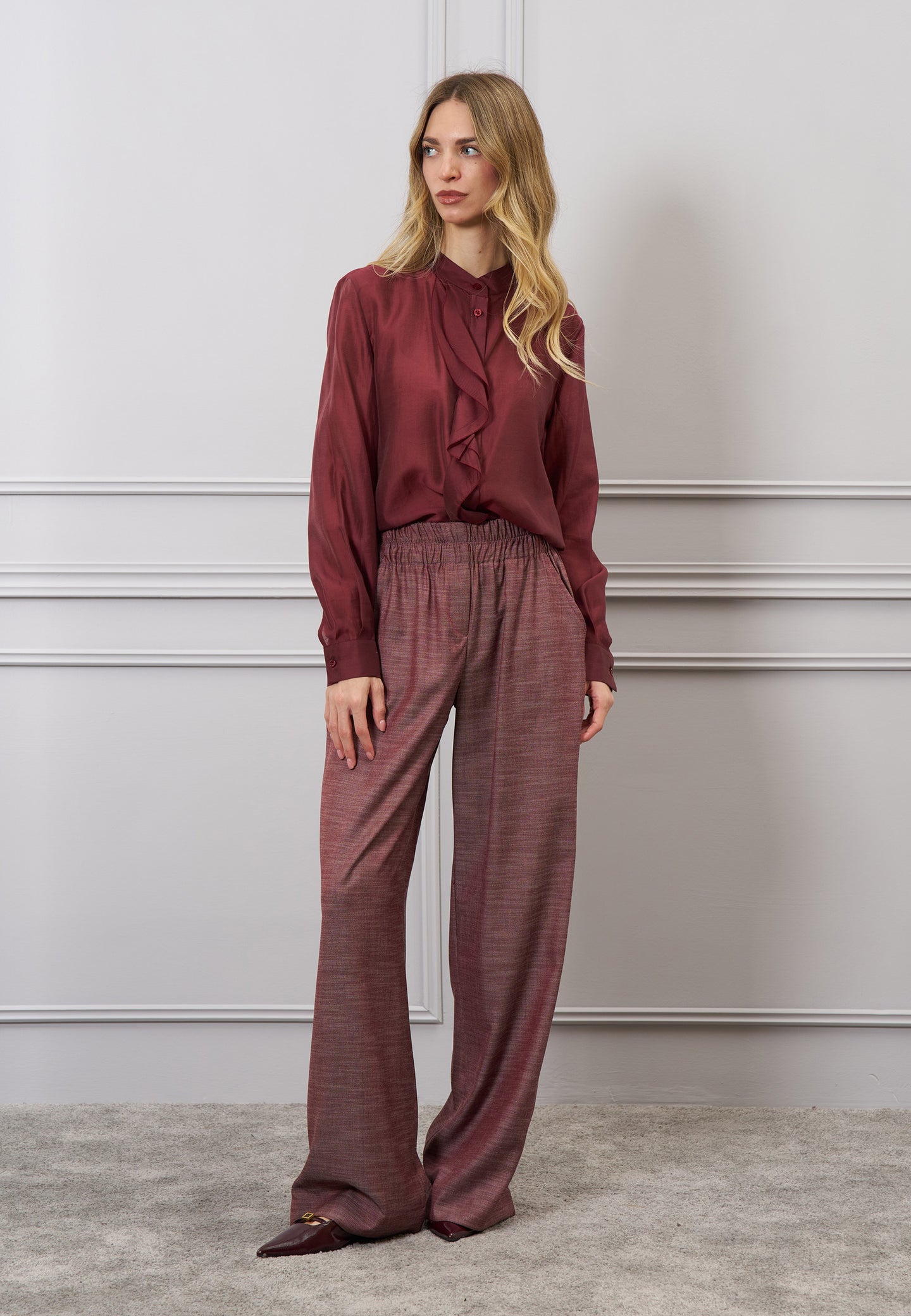 Camicia con gala frontale