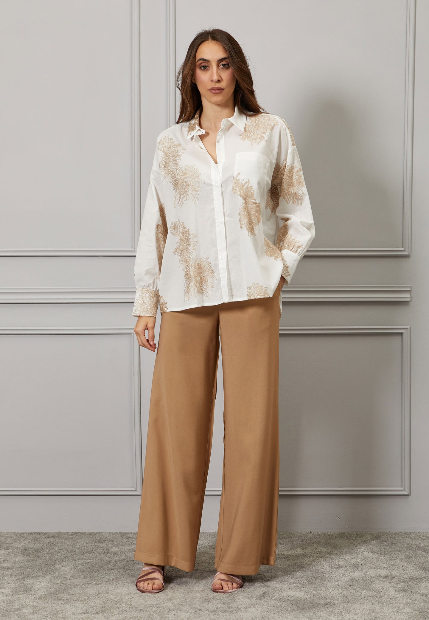 Camicia con ricami