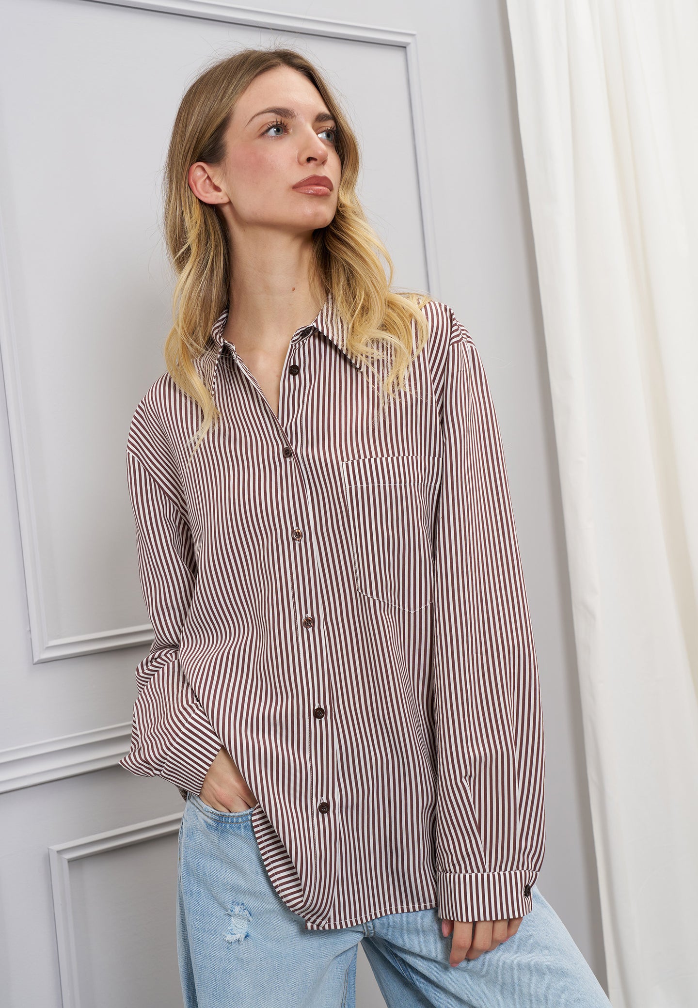 Camicia righe e stampa sul retro