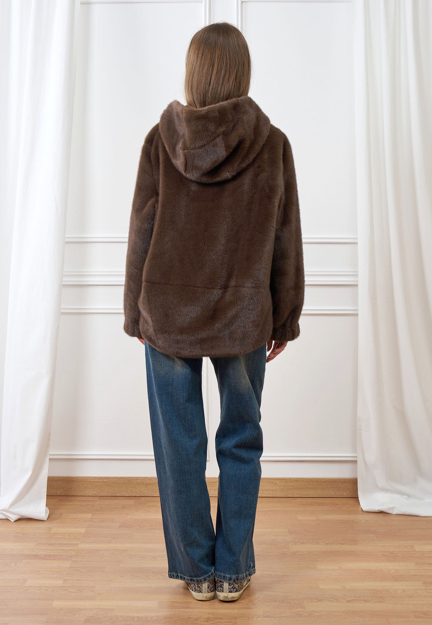 Cappotto corto in ecopelliccia