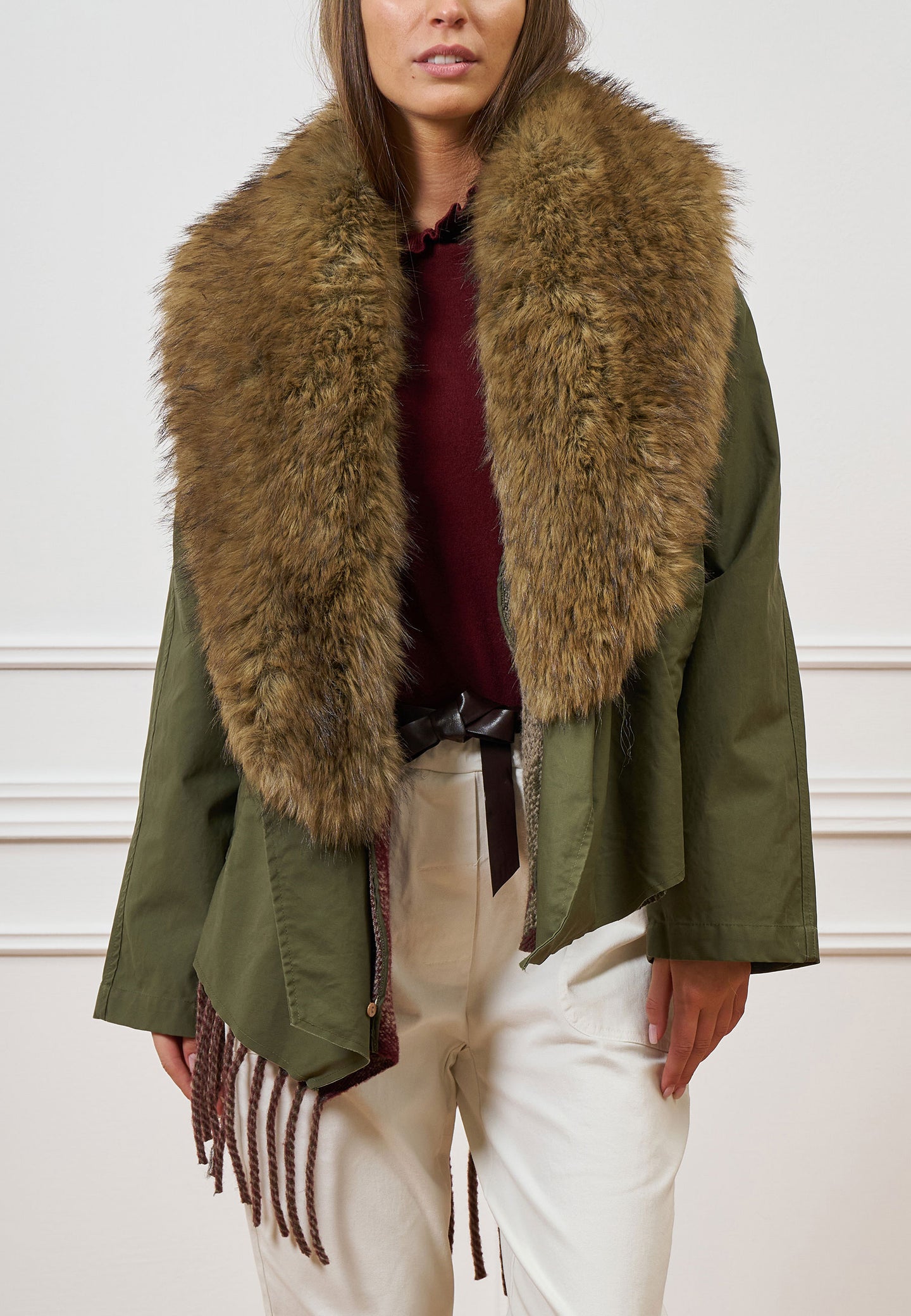 Cappotto parka con ecopelliccia