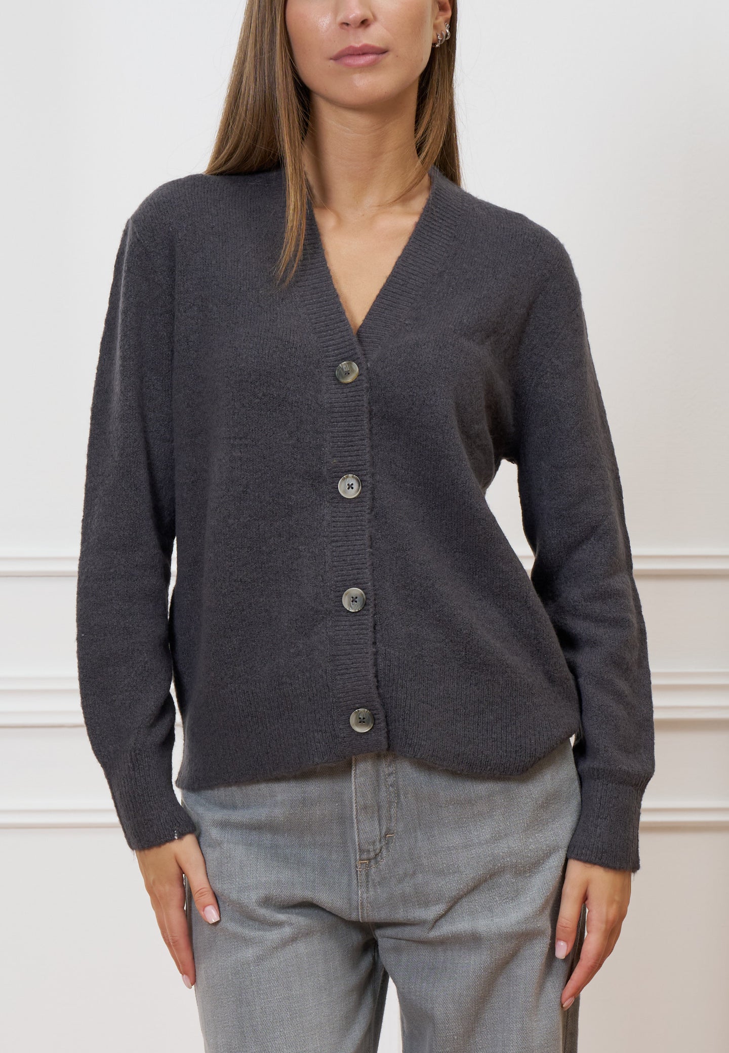 Cardigan scollo a v con bottoni