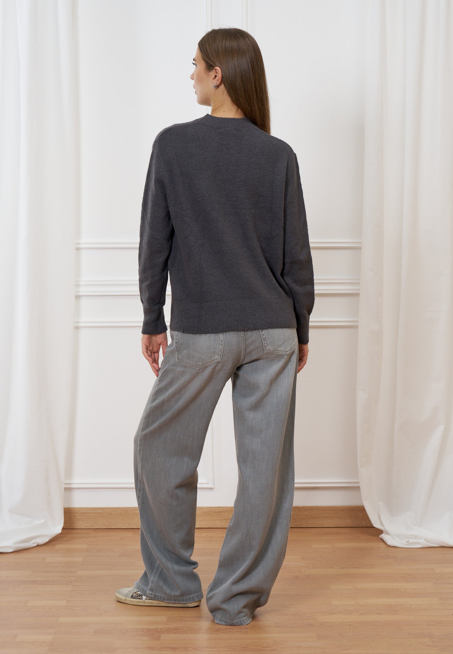 Cardigan scollo a v con bottoni