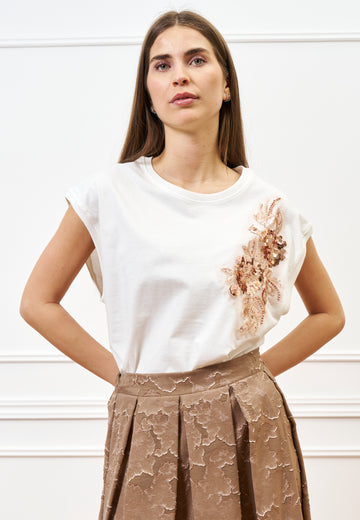 T-shirt con applicazioni sulla spalla - AVORIO