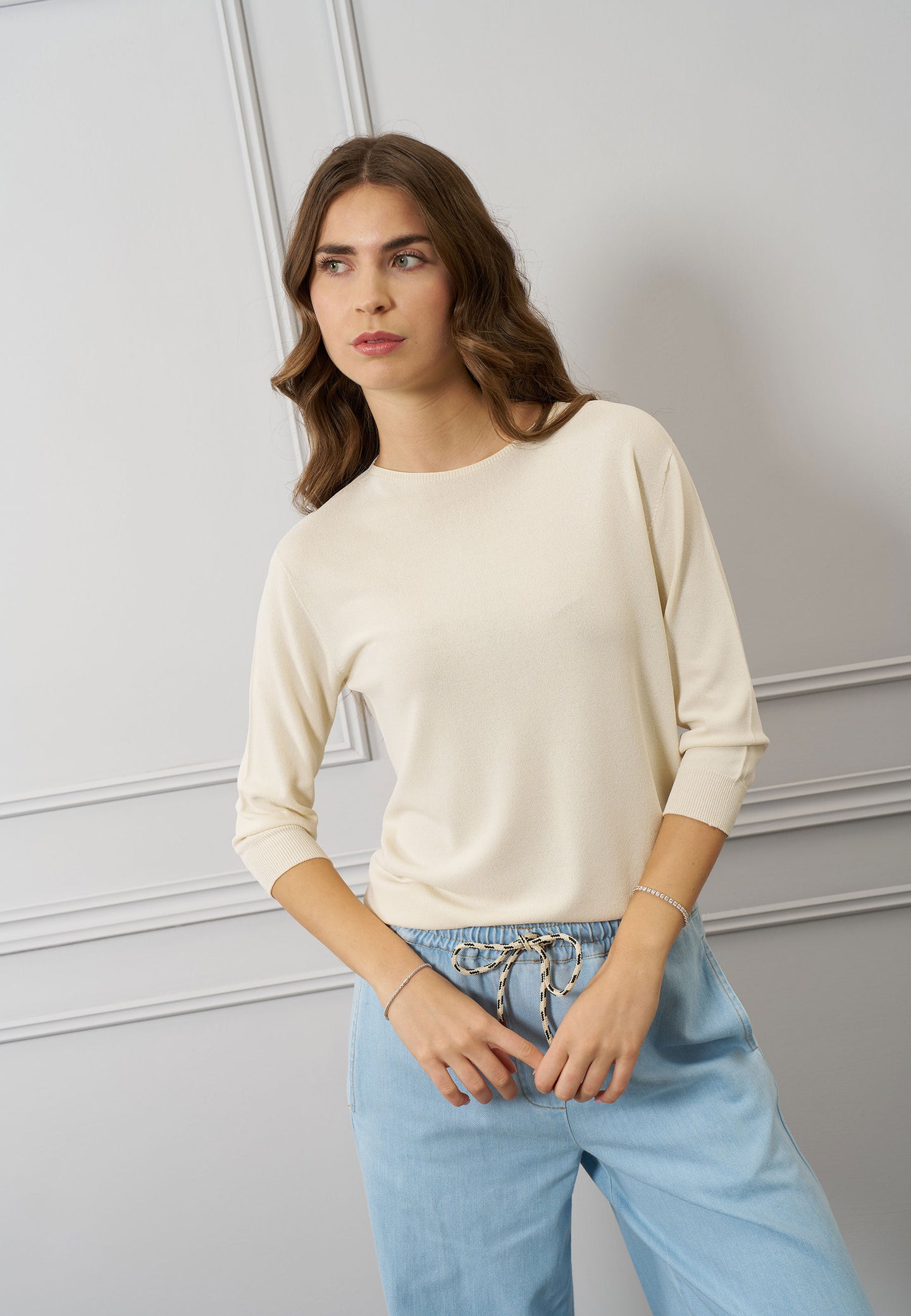 Jeans ampio con coulisse