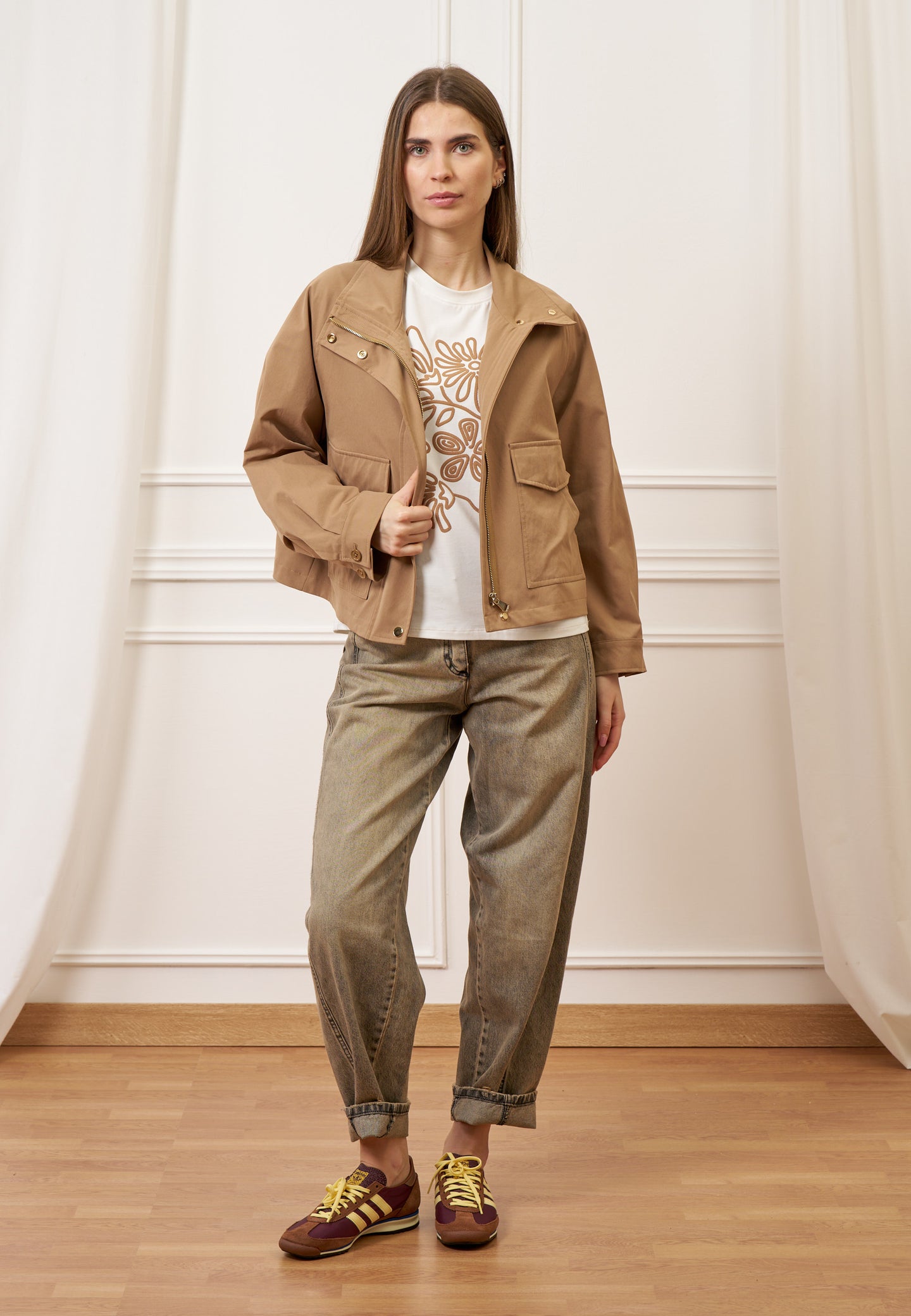 Giubbino con tasche frontali - BEIGE