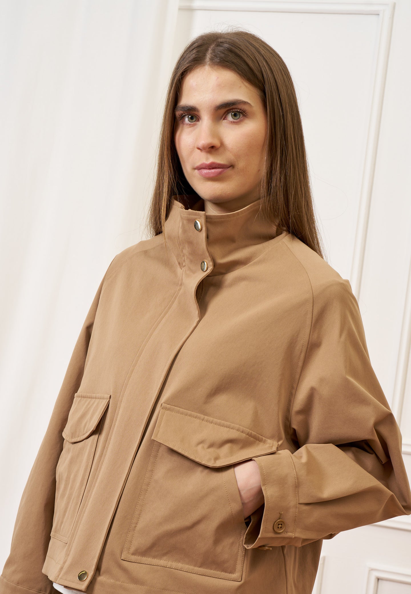 Giubbino con tasche frontali