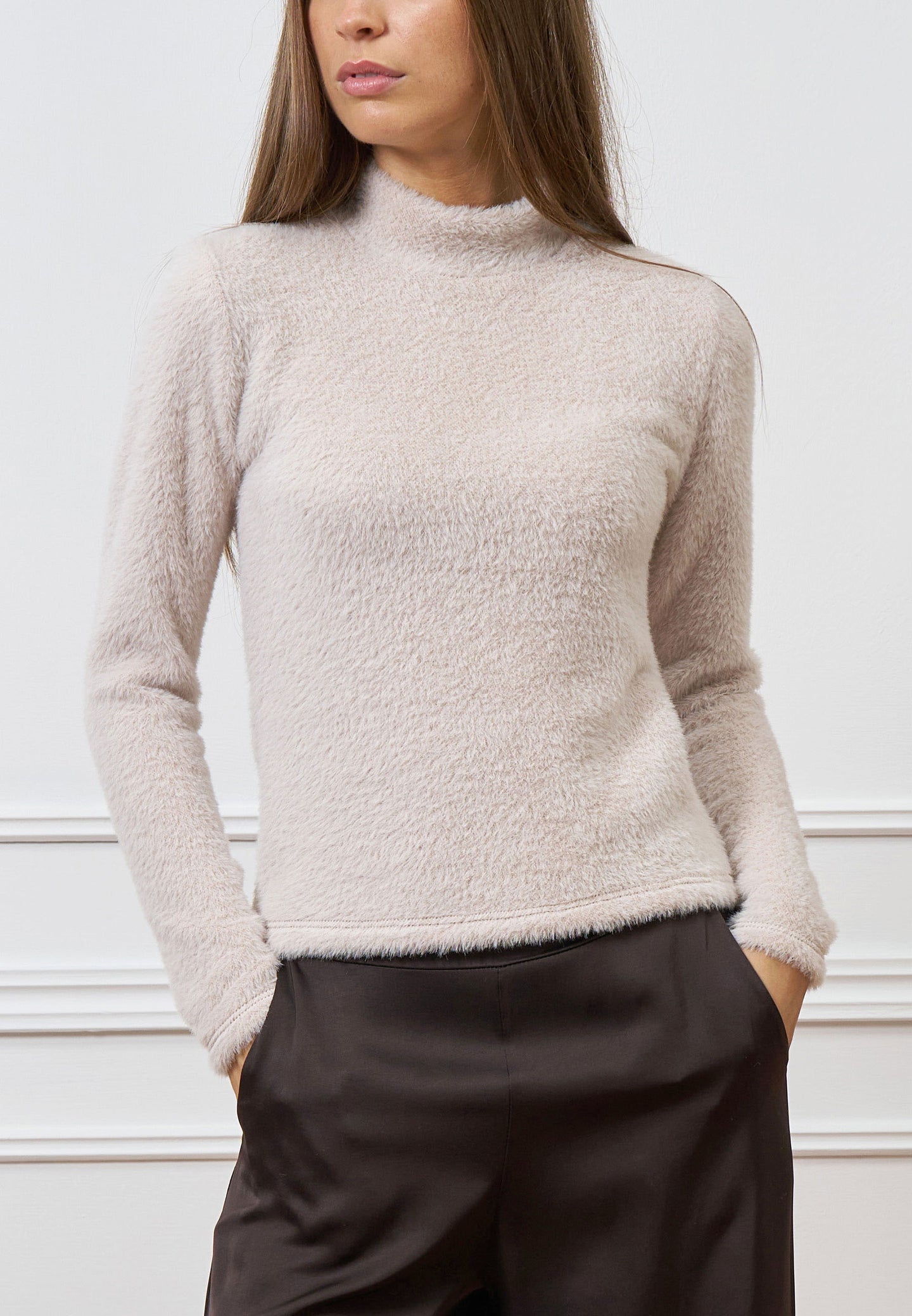 Maglia collo alto effetto peluche