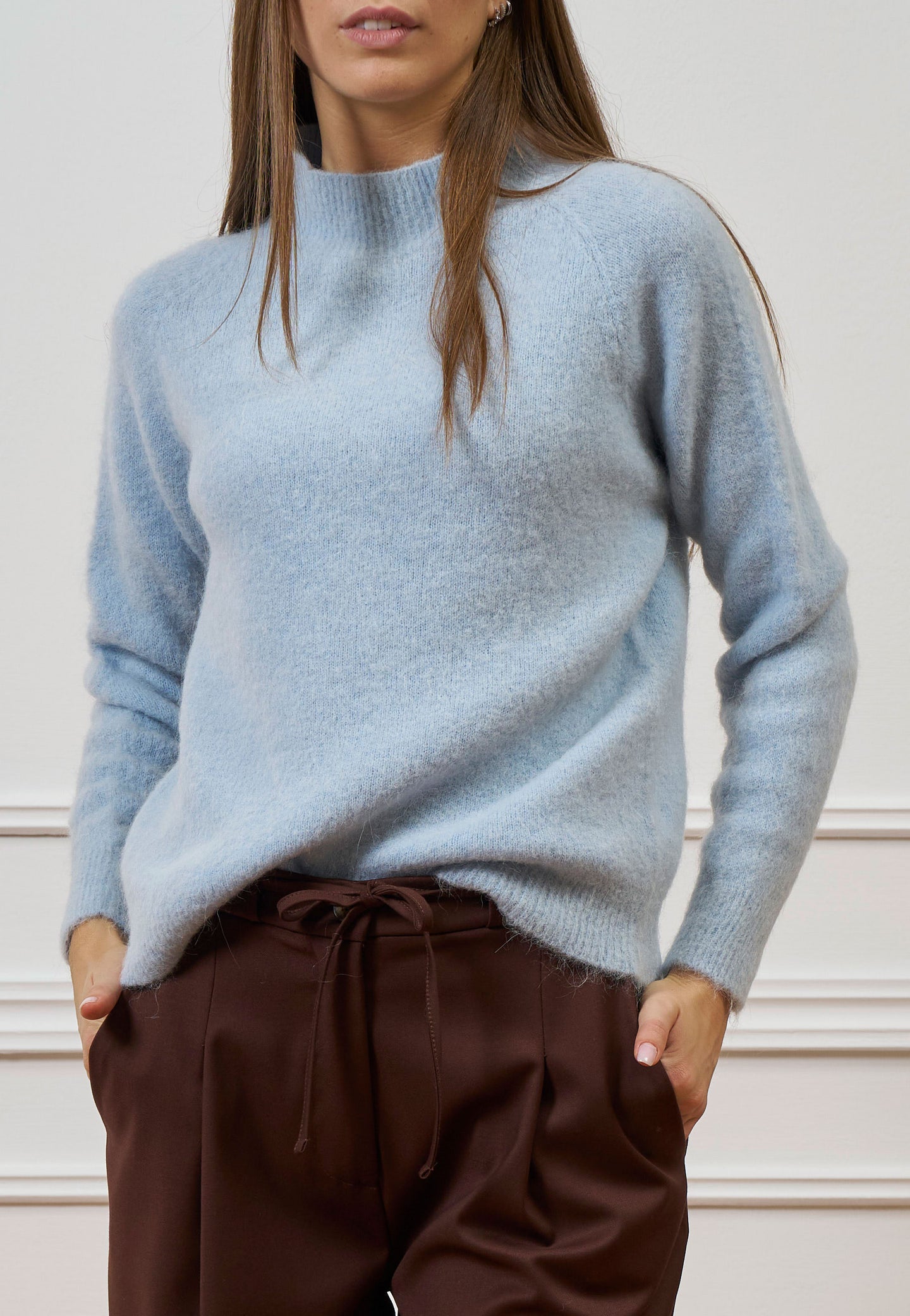 Maglia con collo a cratere