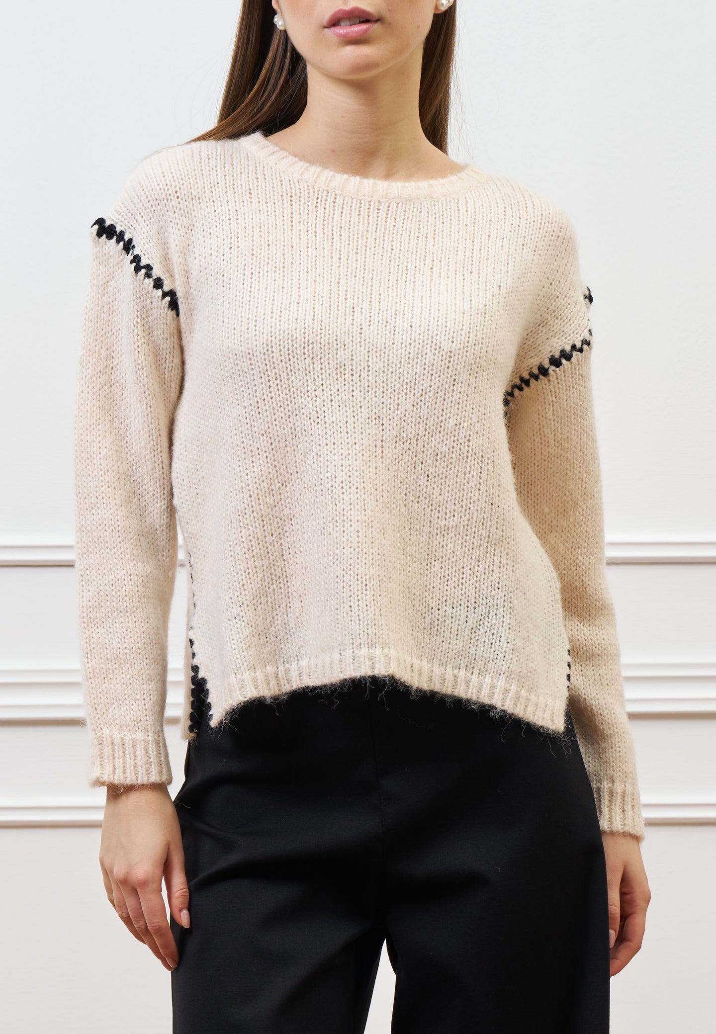 Maglia con profili a contrasto