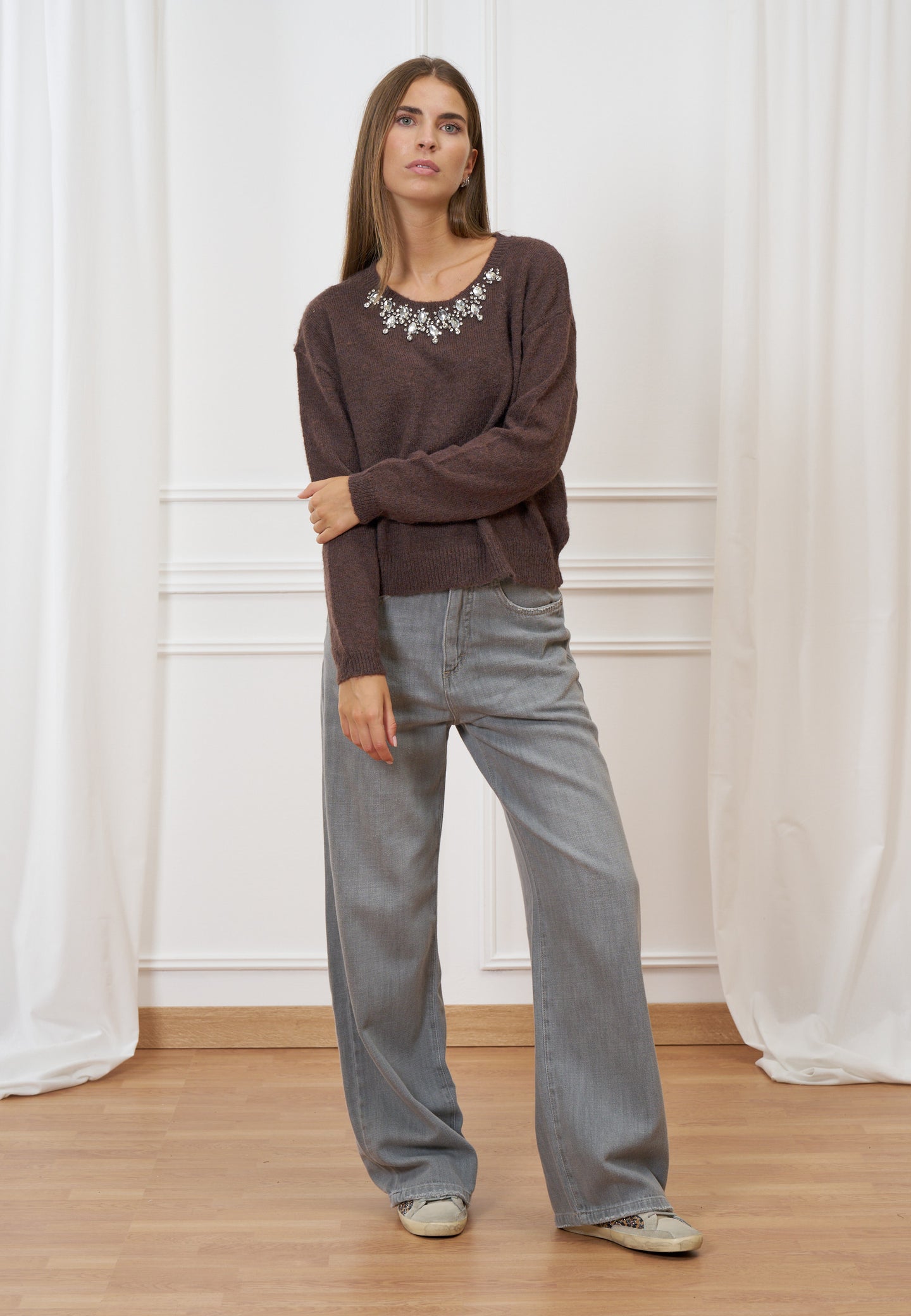 Maglia girocollo con strass