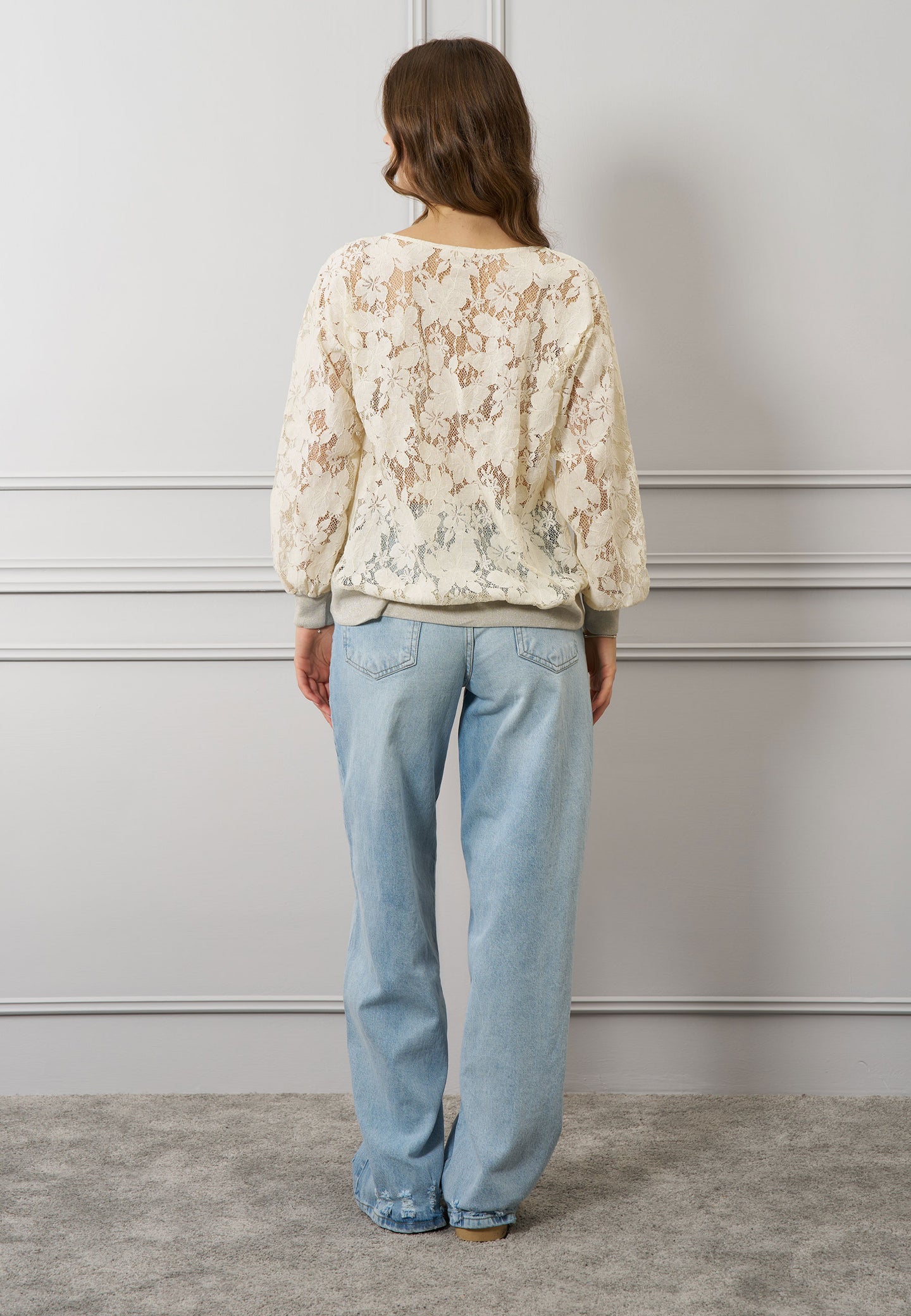 Maglia in pizzo bordi lurex