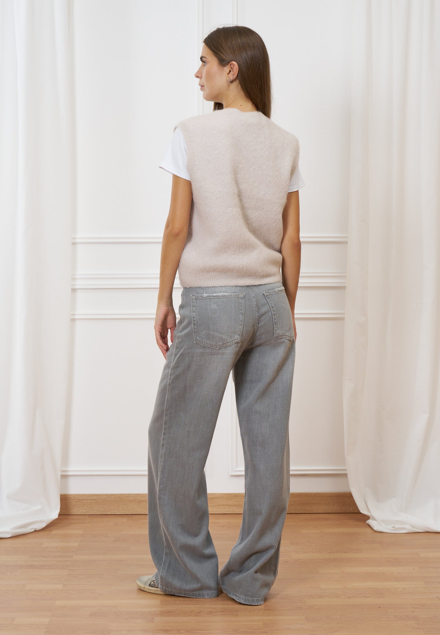 Maglia smanicata misto lana