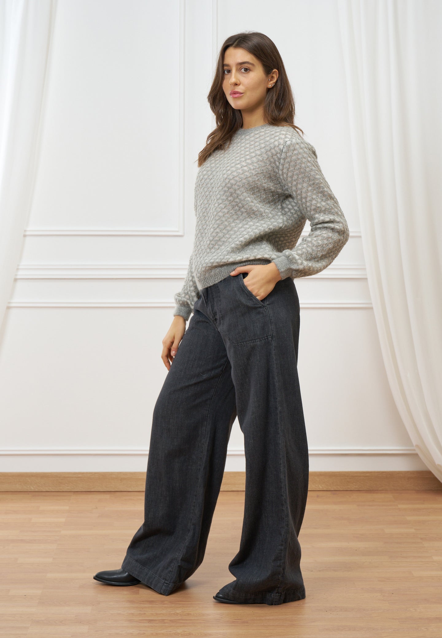 Maglia traforata a righe con lurex