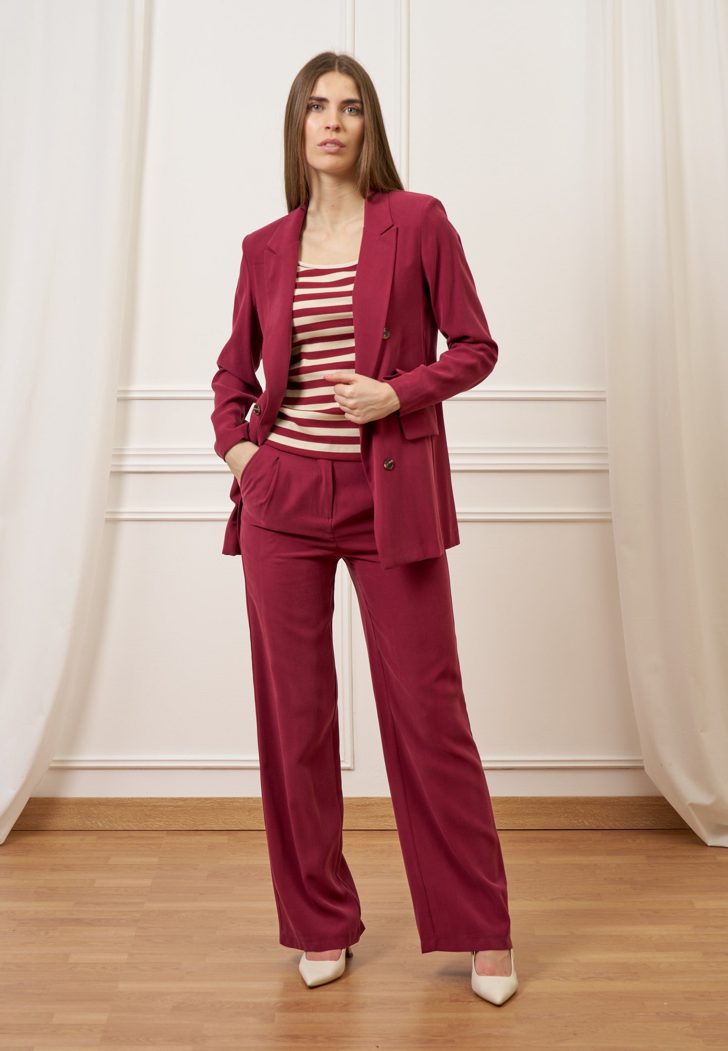 Pantalone palazzo con pinces