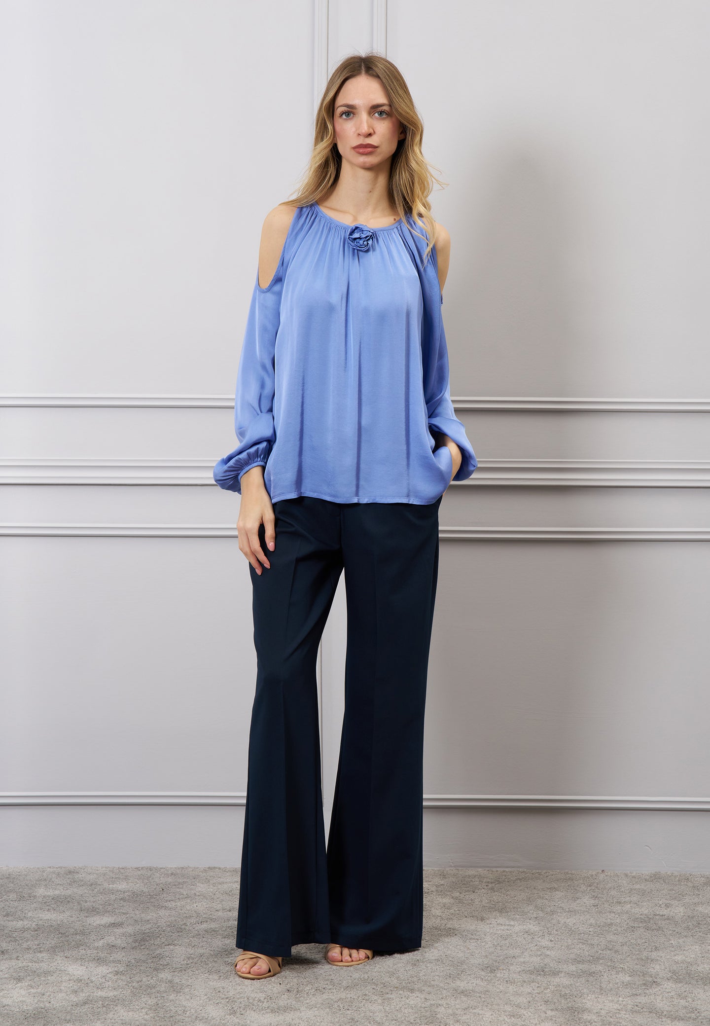 Pantalone ampio elastico vita