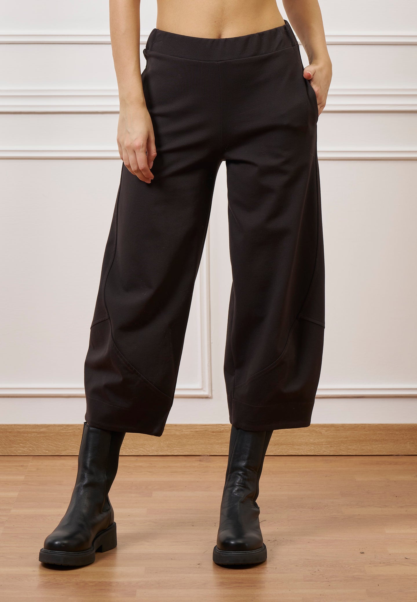 Pantalone balloon in punto Milano