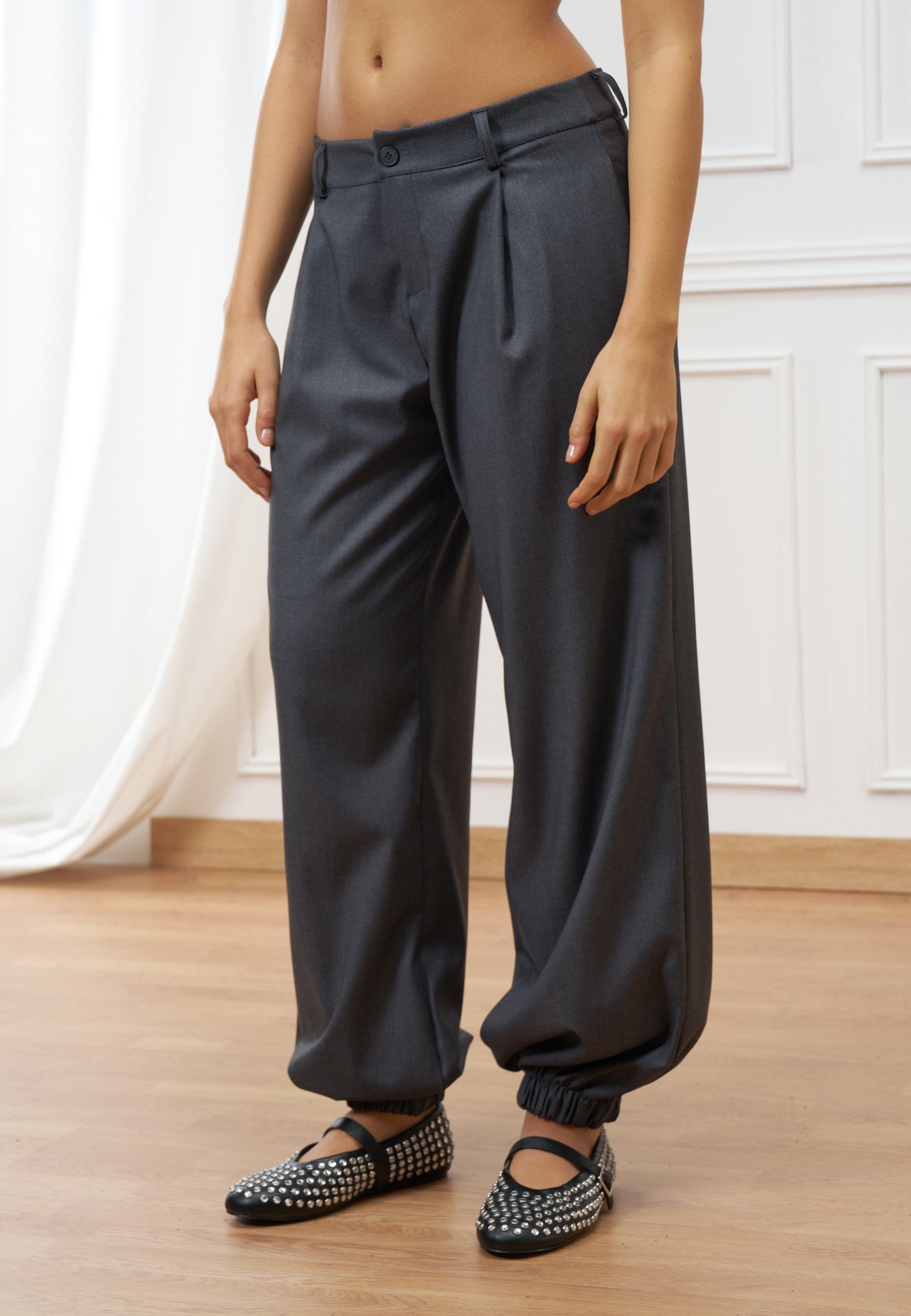 Pantalone con elastico al fondo