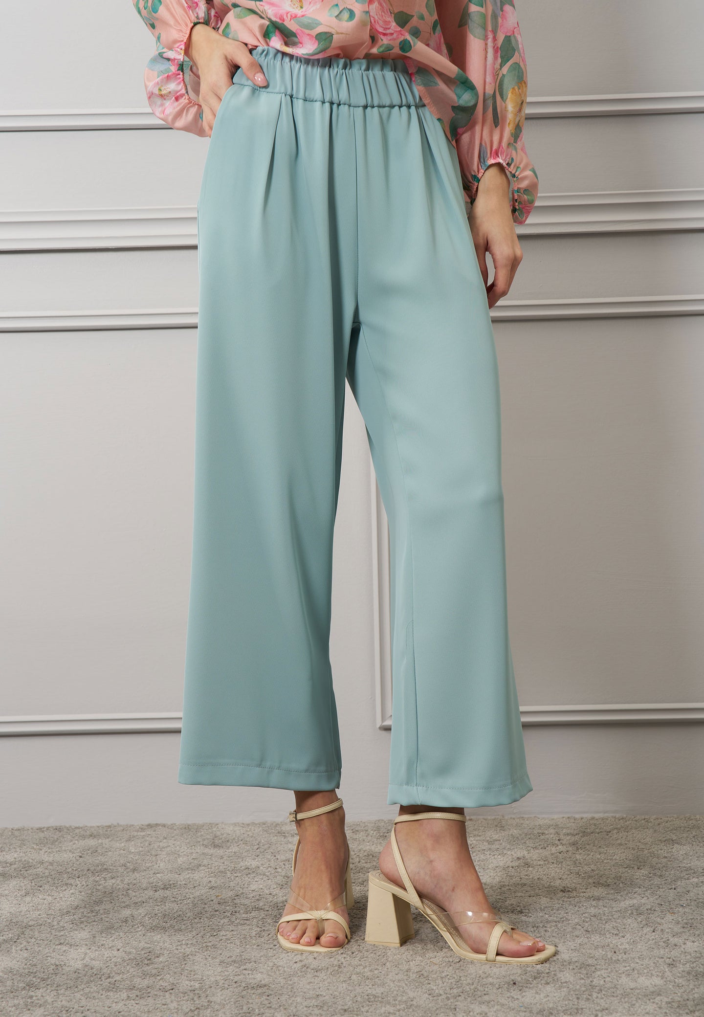 Pantalone crop elastico vita