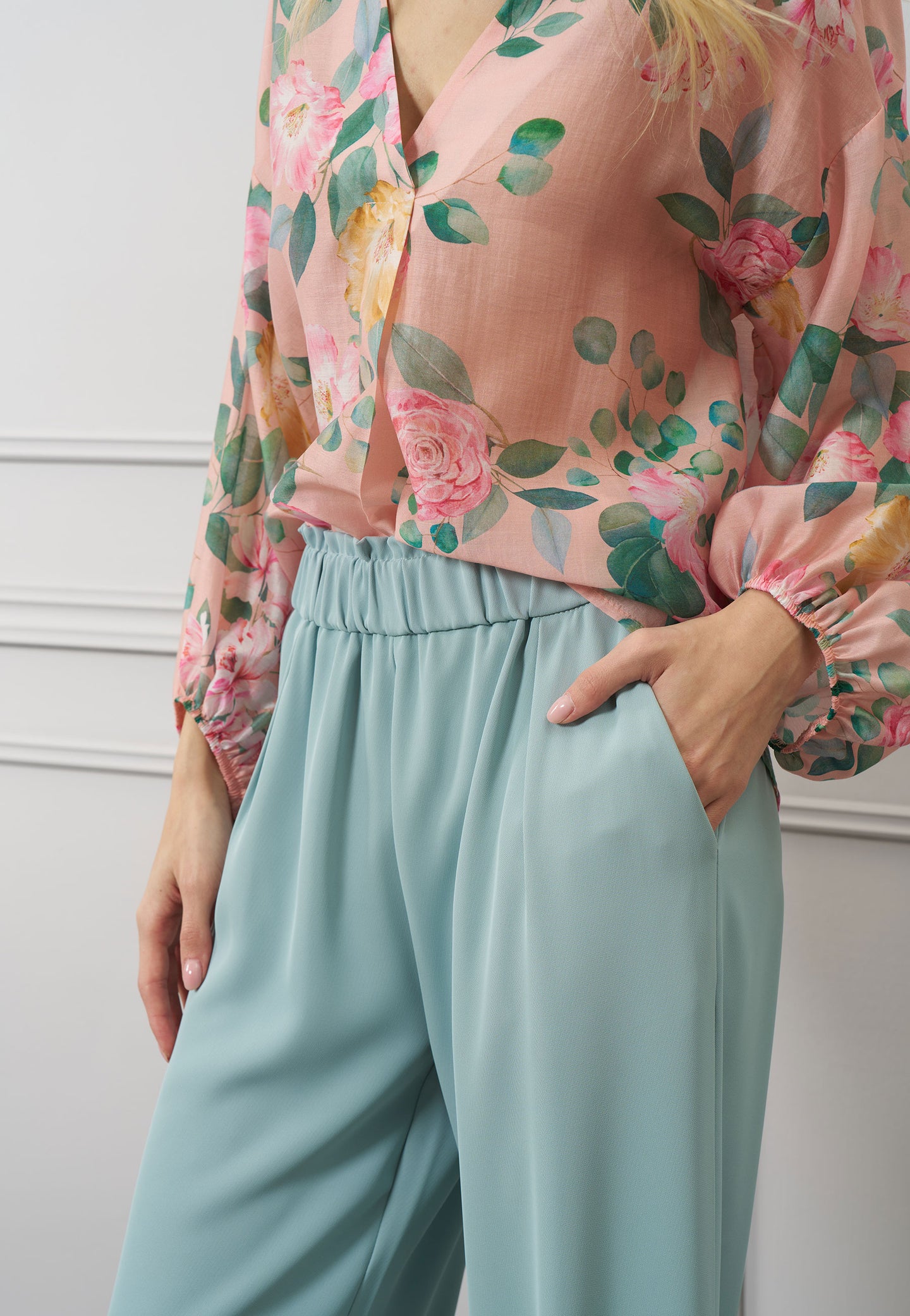Pantalone crop elastico vita