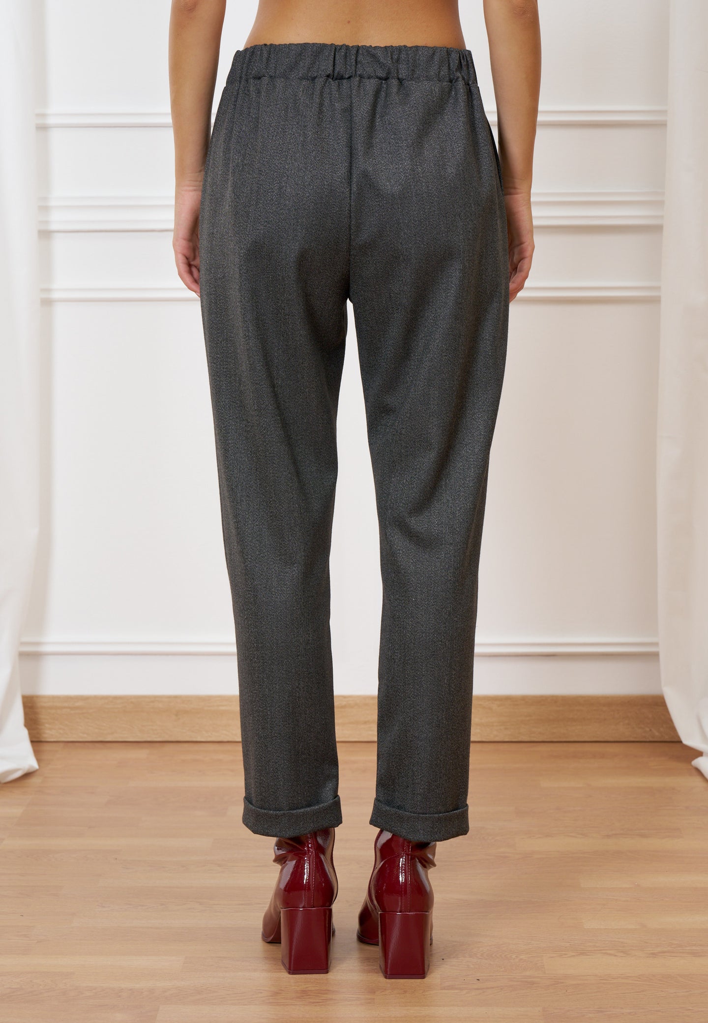 Pantalone dritto con risvolto