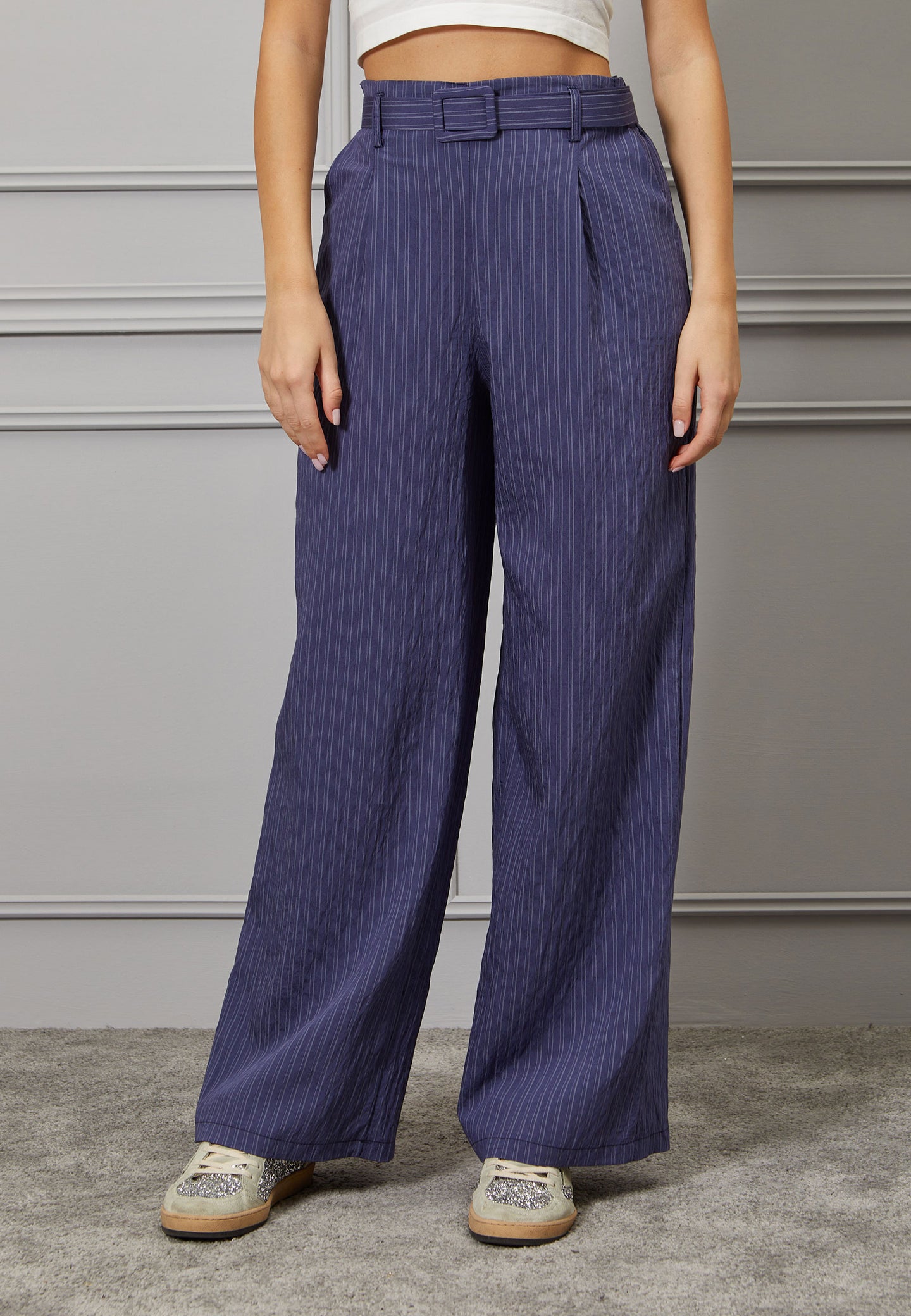 Pantalone gessato con cintura