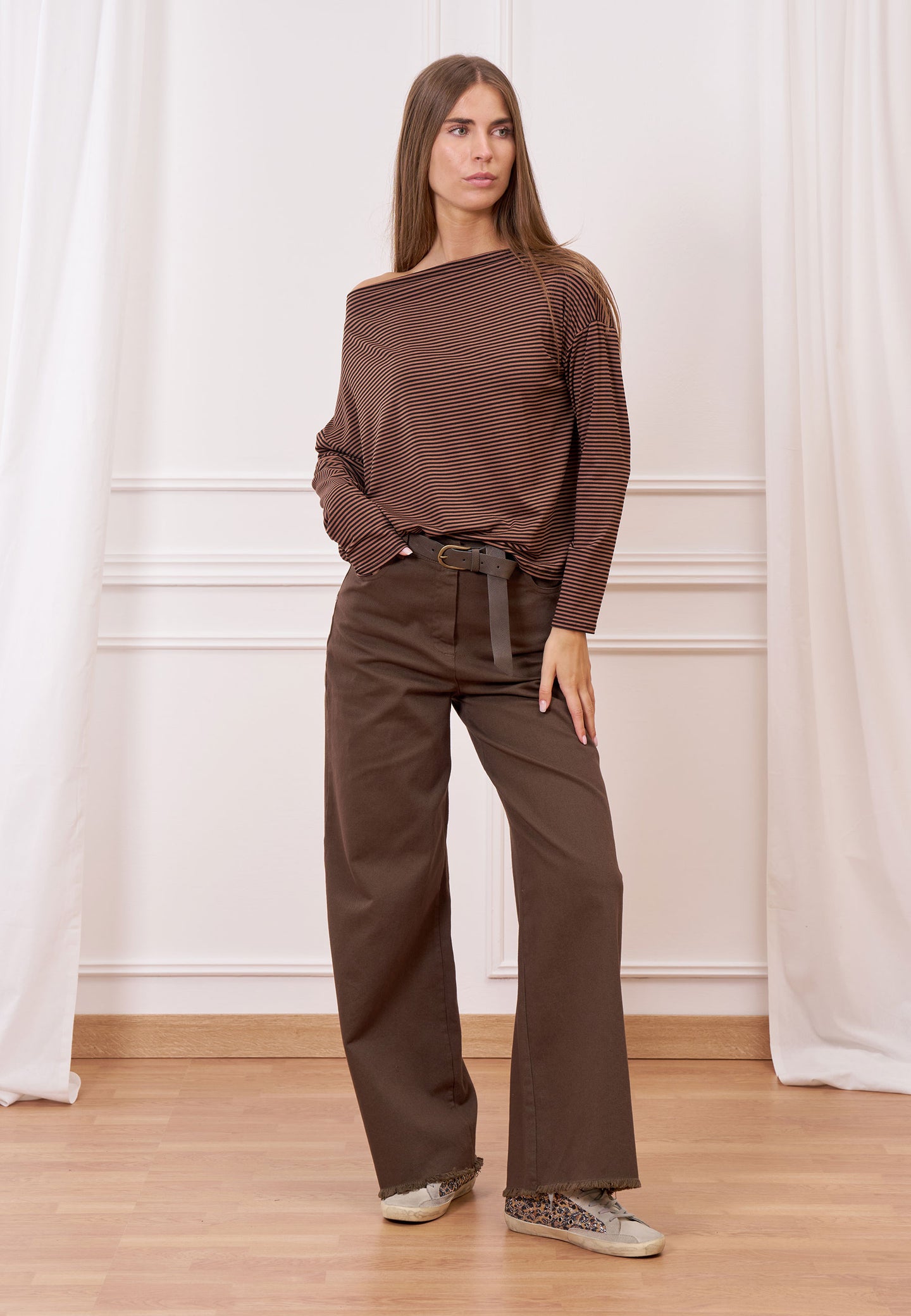 Pantalone palazzo con orlo sfrangiato
