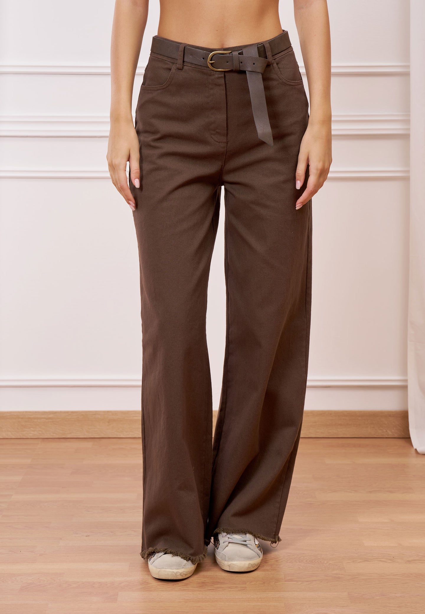 Pantalone palazzo con orlo sfrangiato