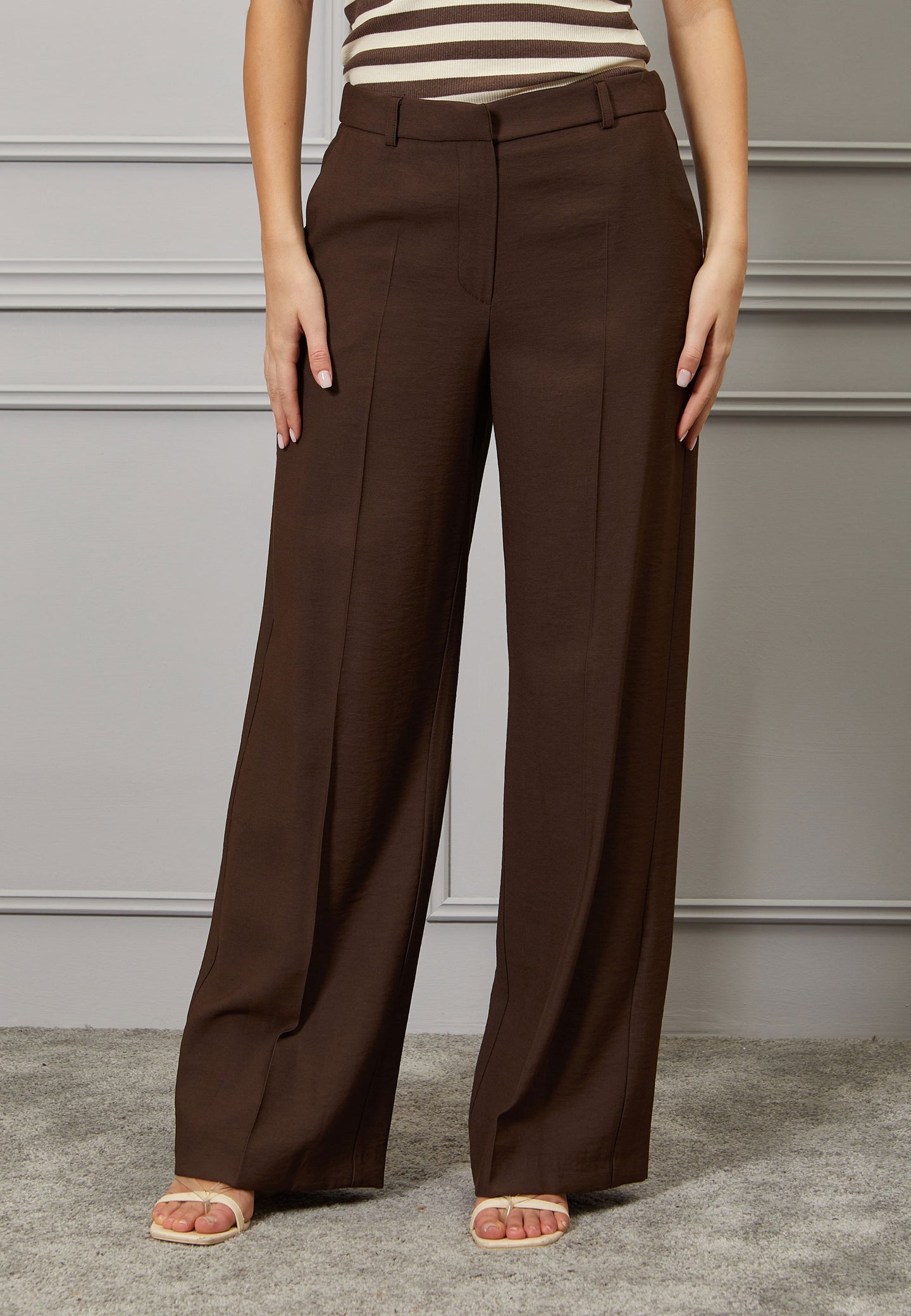 Pantalone palazzo con pinces
