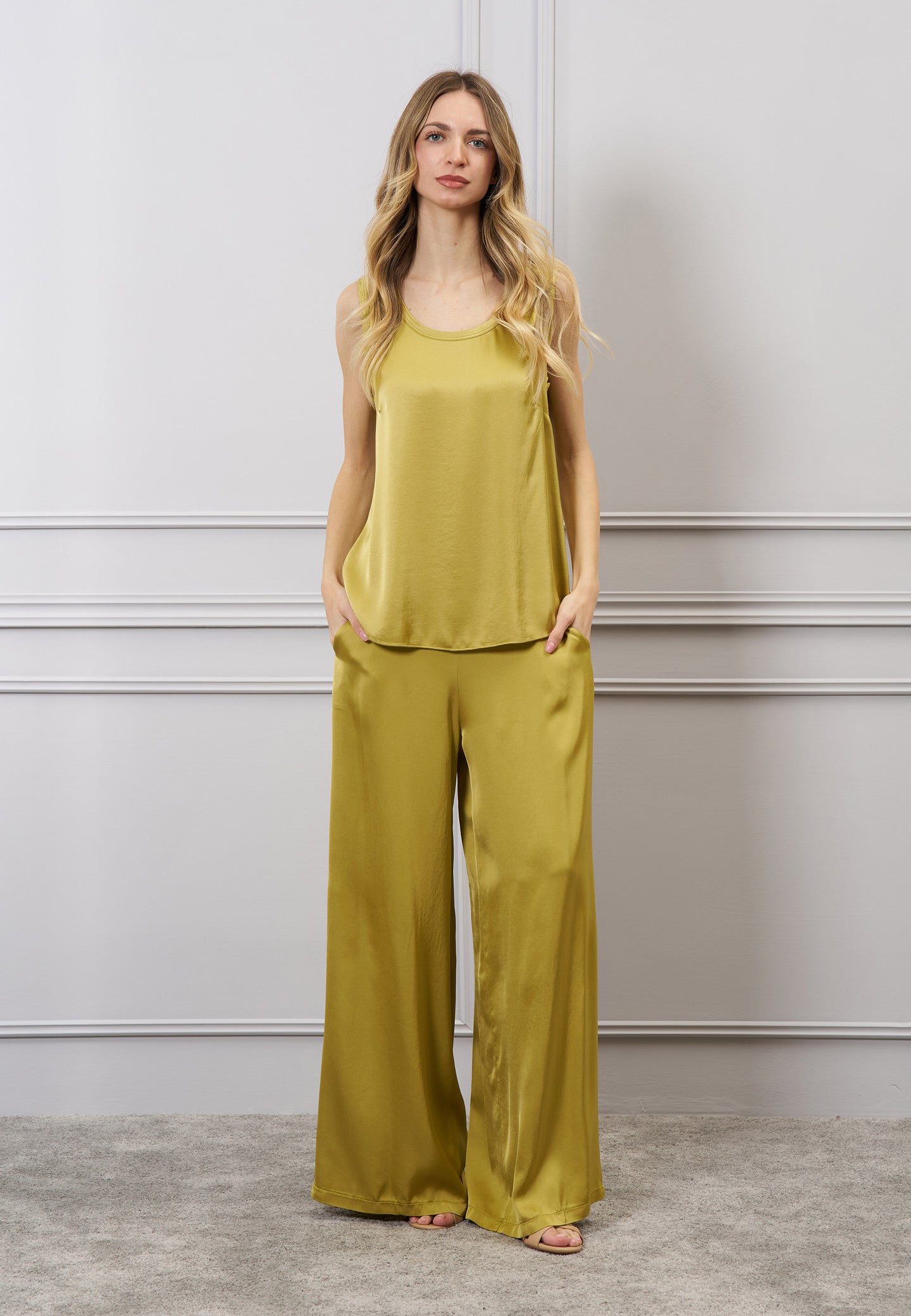 Pantalone palazzo in raso