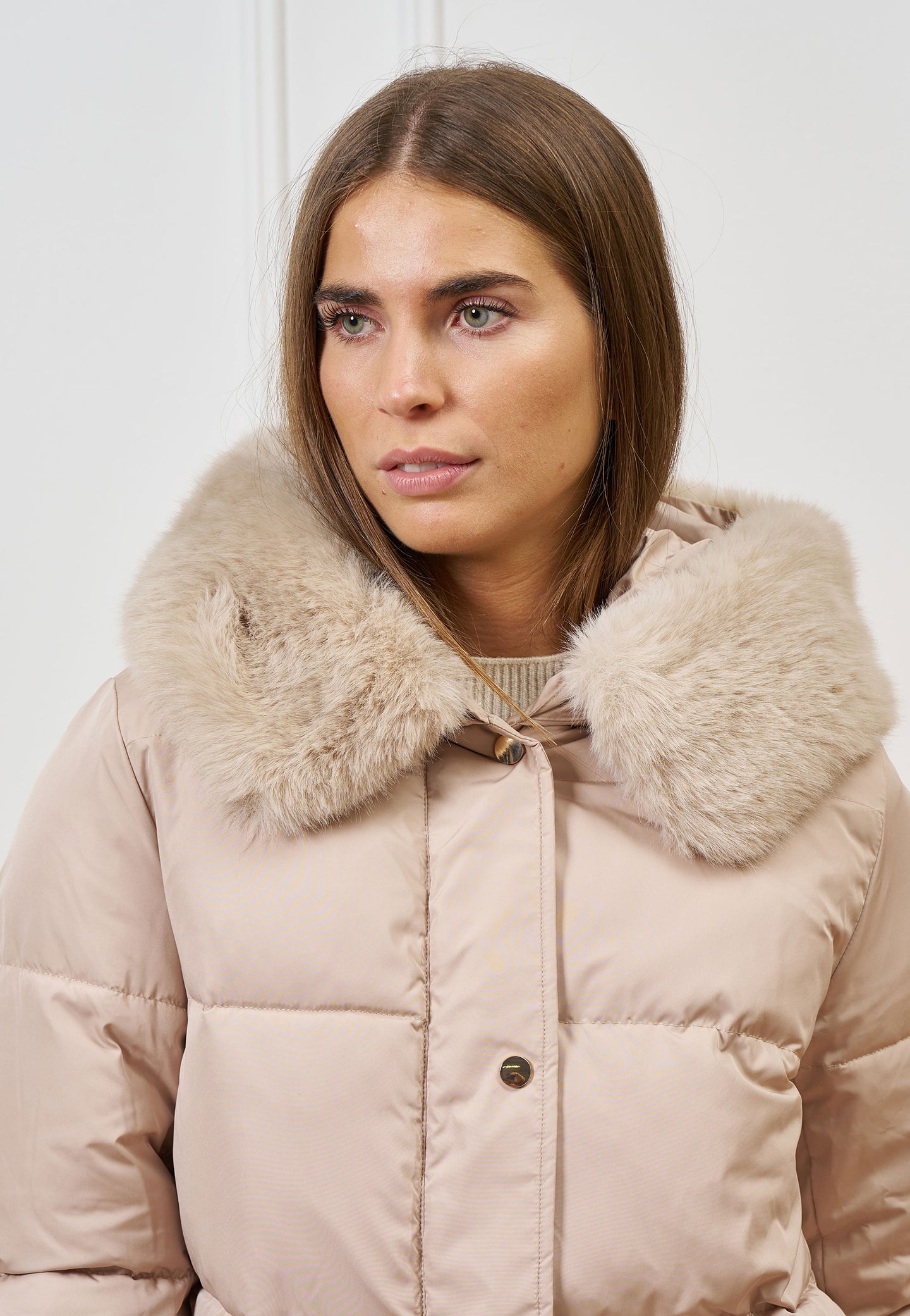 Piumino midi con cappuccio