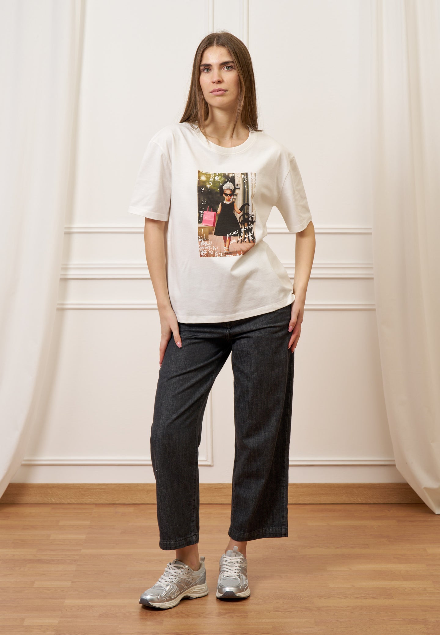 T-shirt con stampa bambina corona - AVORIO