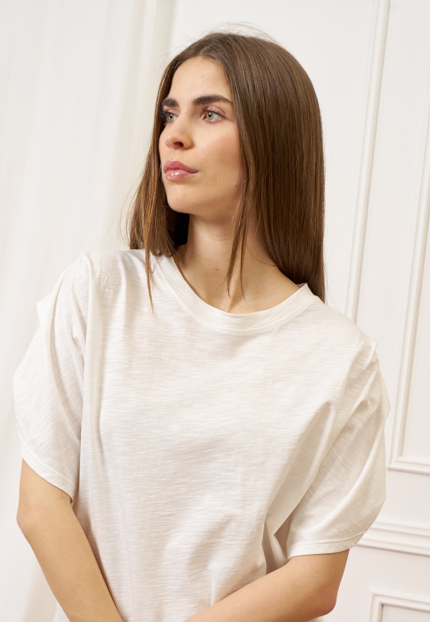 T-shirt con pieghe maniche