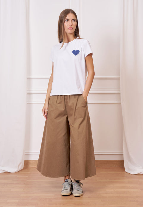 T-shirt cuore ricamato