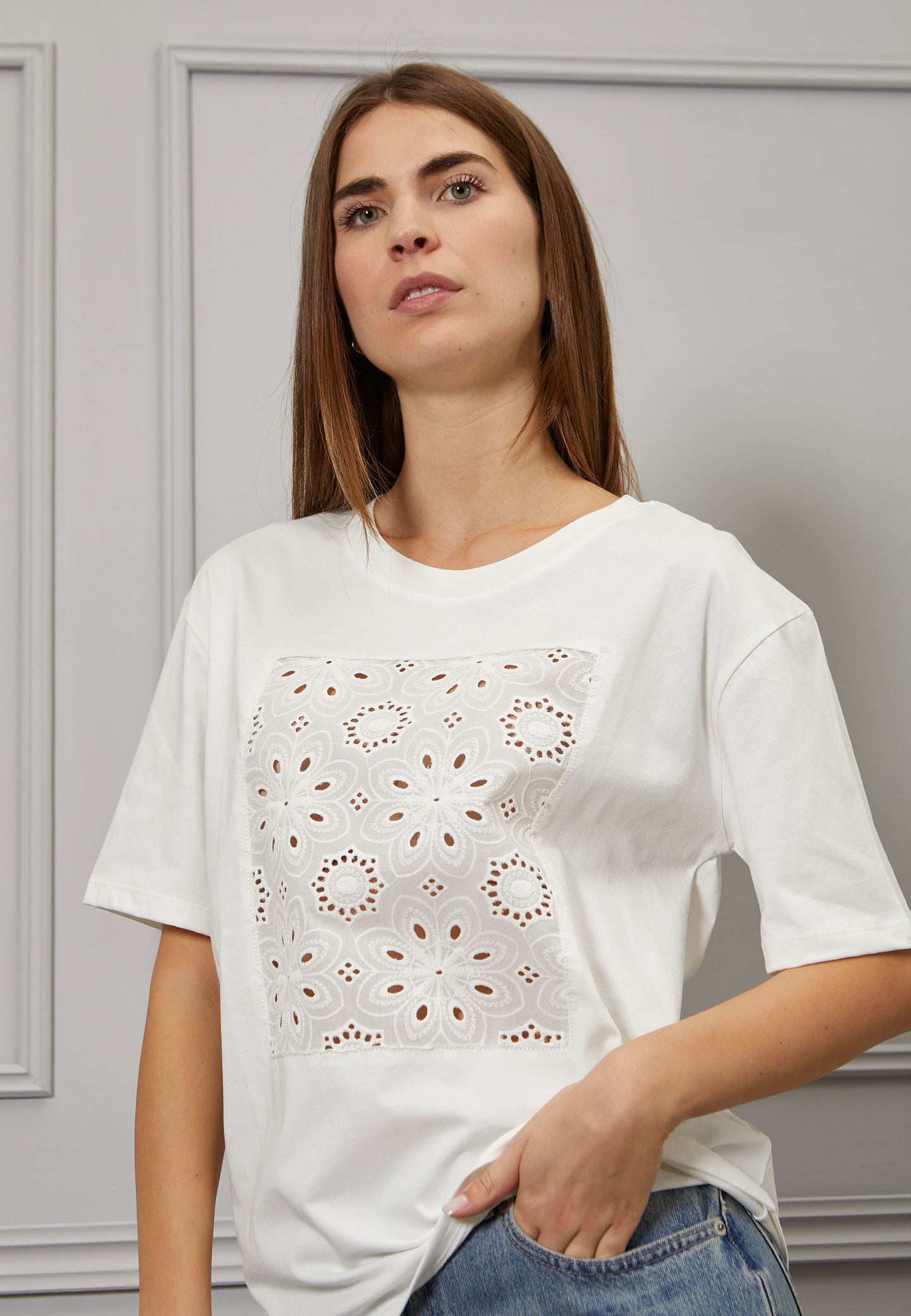 T-shirt inserto sangallo