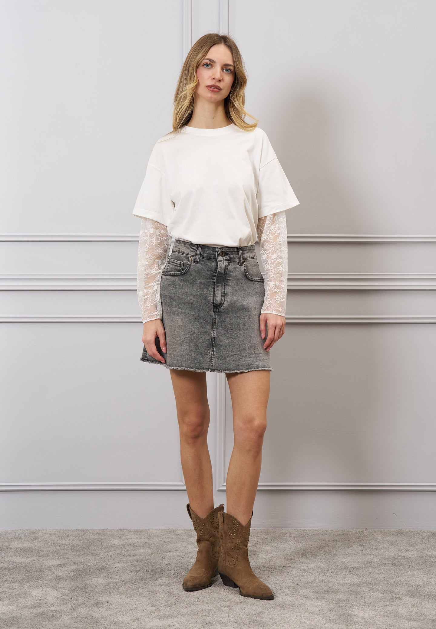 T-shirt over con maniche pizzo