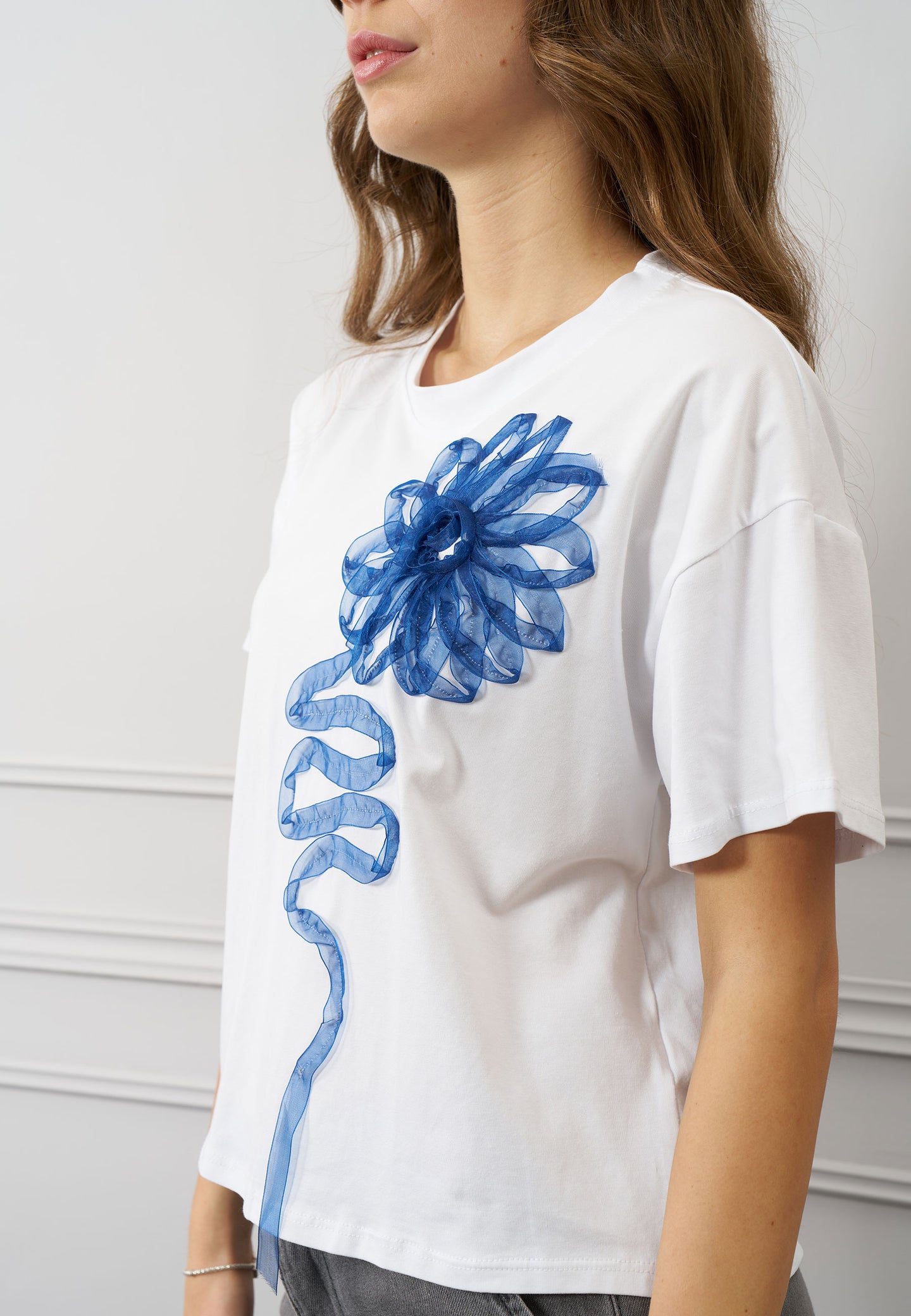 T-shirt over fiore organza